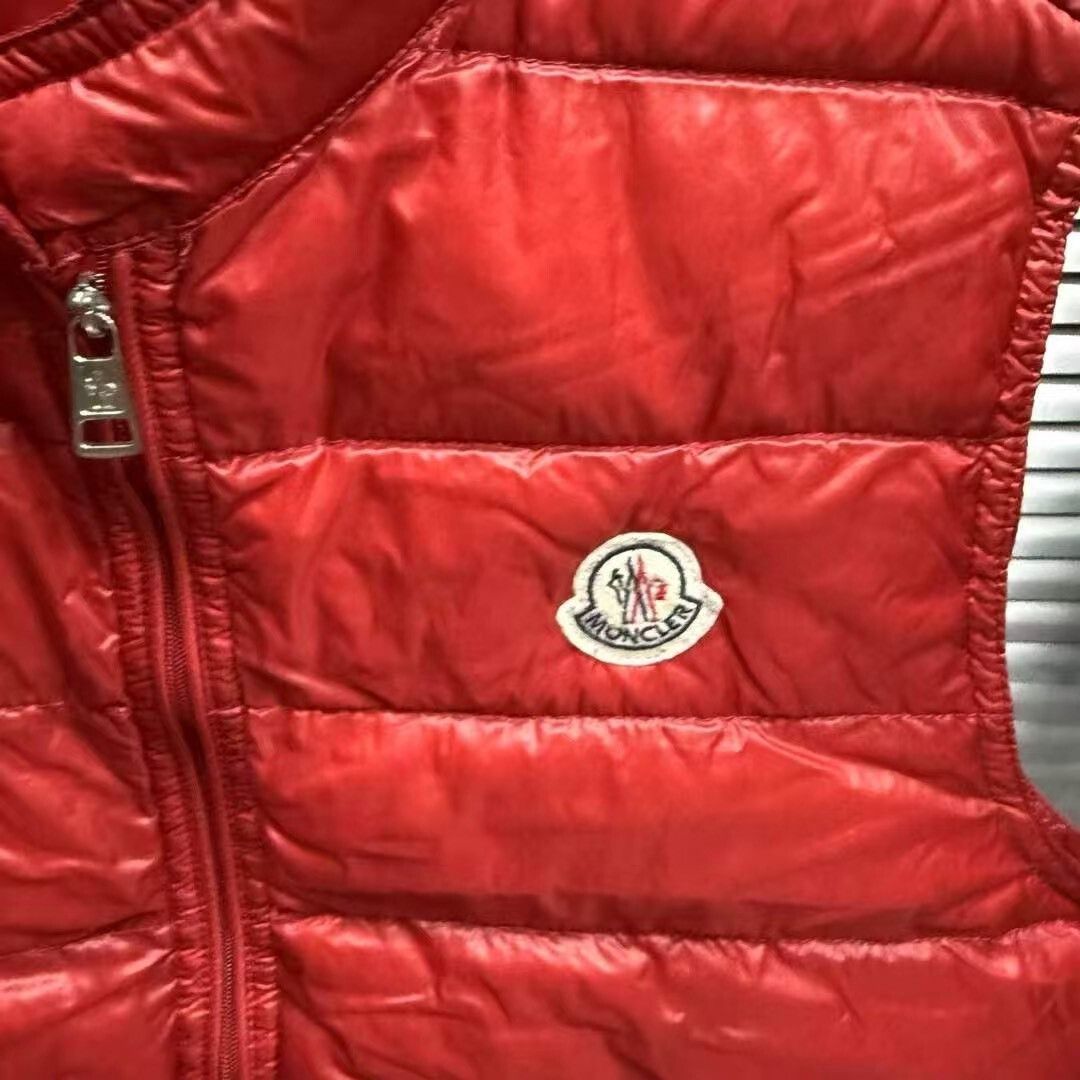 Moncler Moncler Logo Red Down Jacket Size 2 Size M / US 6-8 / IT 42-44 - 2 Thumbnail