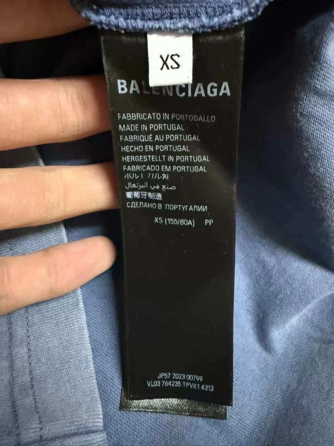 Balenciaga Balenciaga Distressed Embroidered Logo Tee Size US XS / EU 42 / 0 - 4 Thumbnail