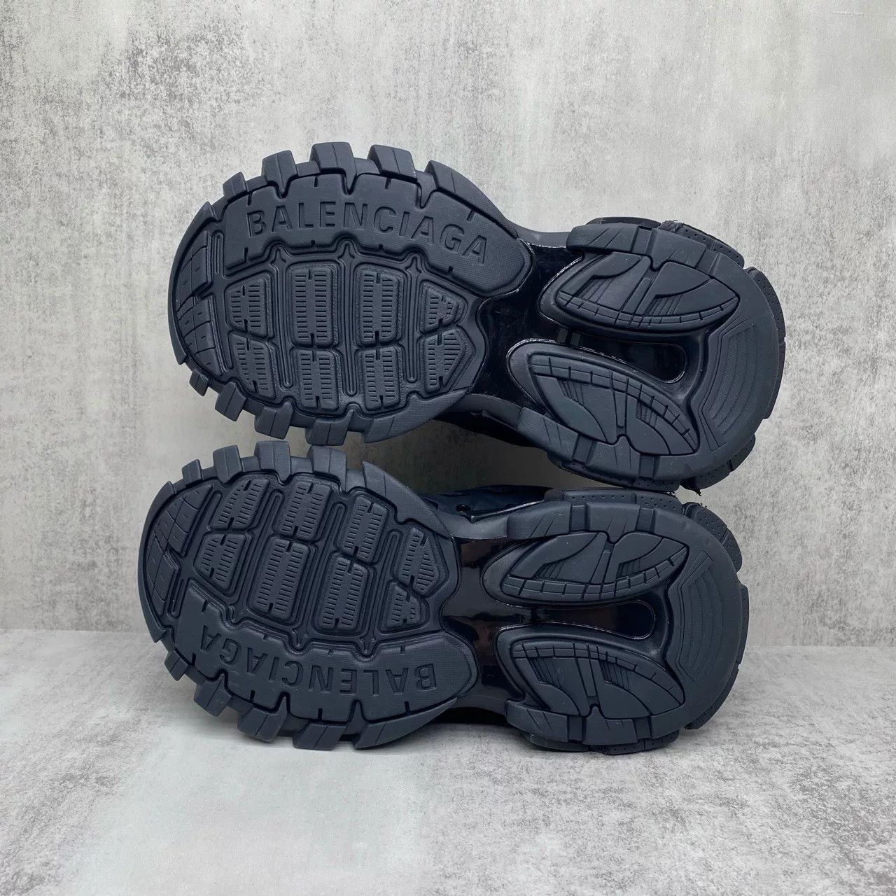 Balenciaga Balenciaga Track Shoes Size US 4 / IT 34 - 7 Thumbnail
