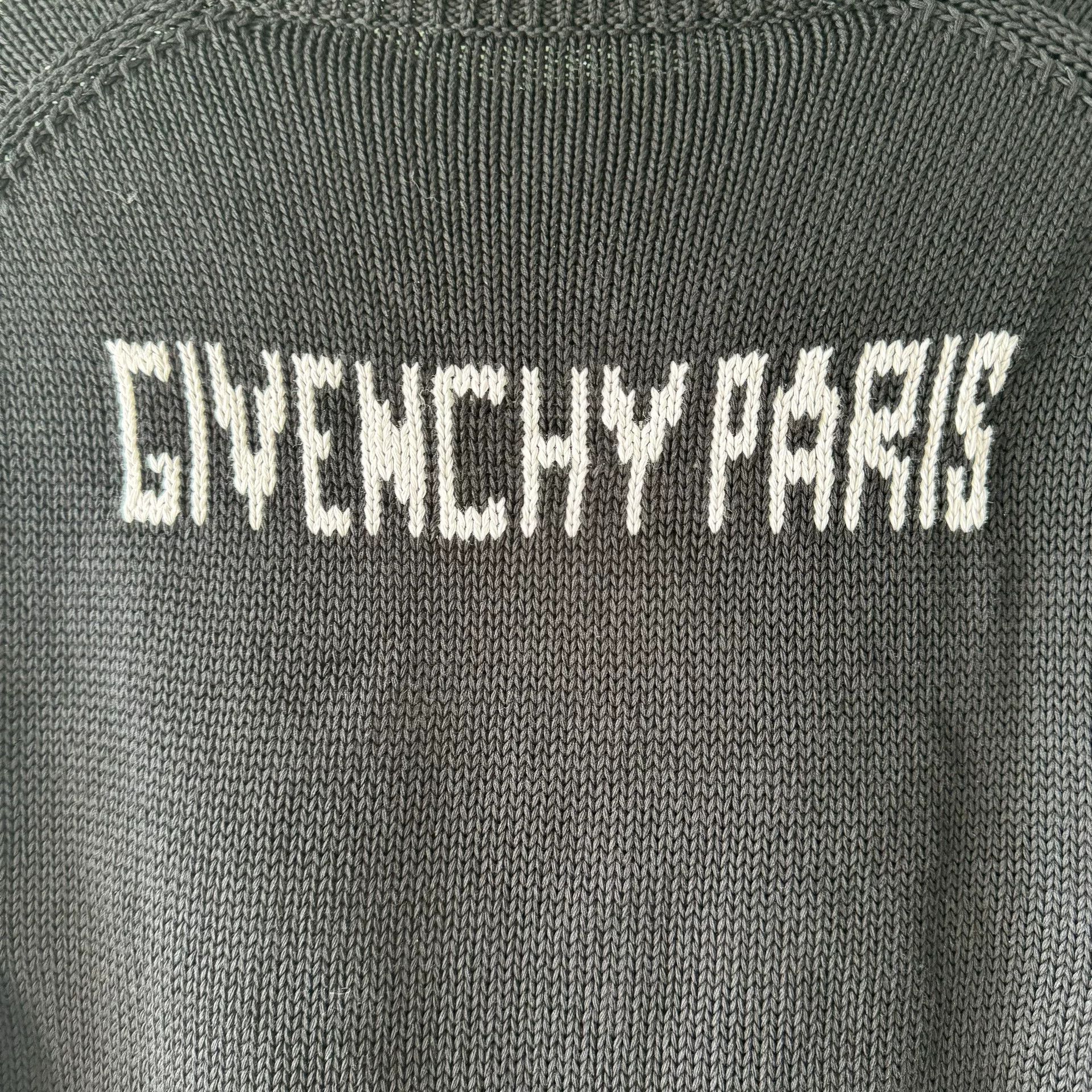 Givenchy Givenchy Black Four-Grid Logo Sweater Size US M / EU 48-50 / 2 - 7 Thumbnail