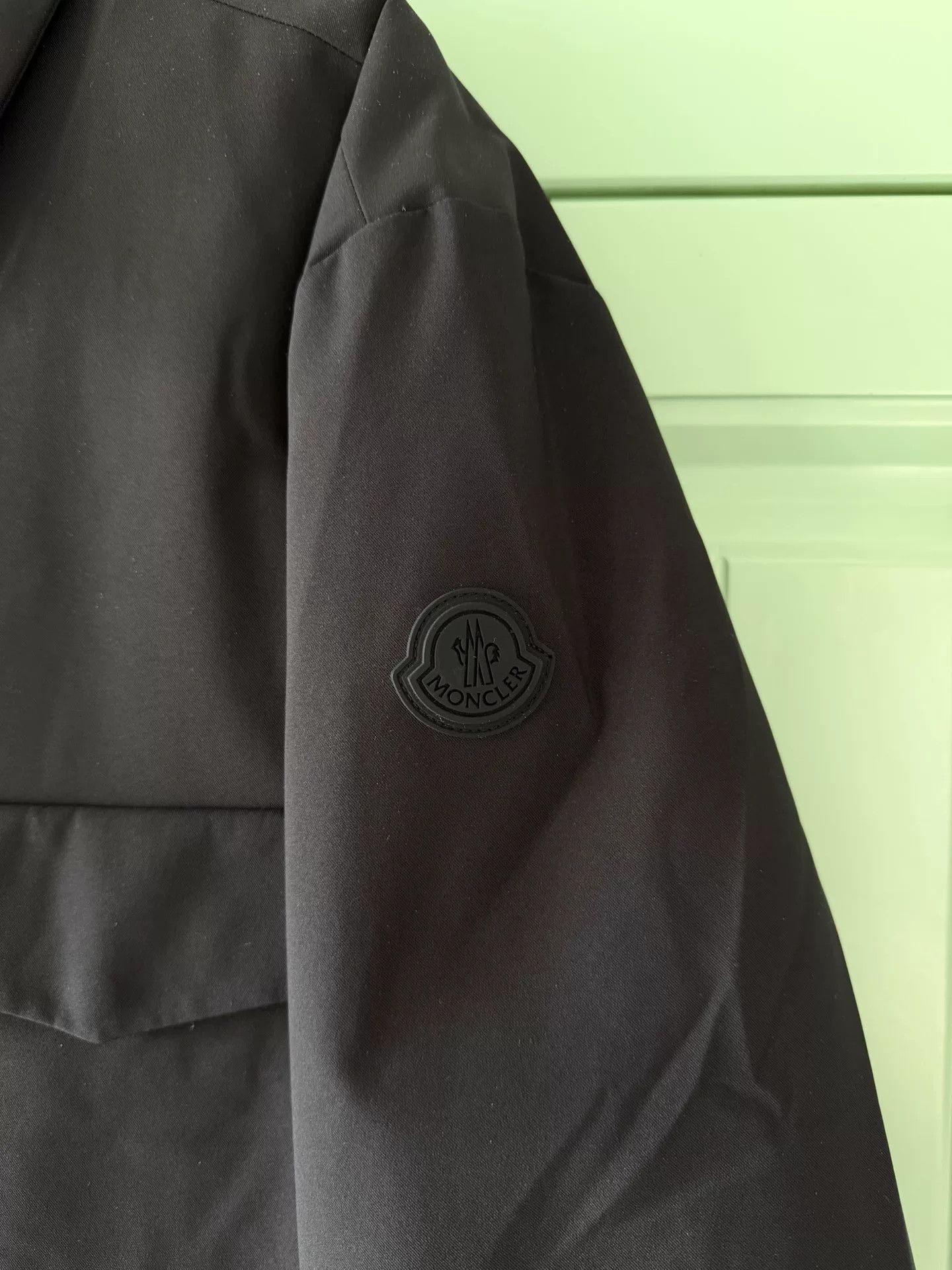 Moncler Moncler Men's Black Down Jacket Size US M / EU 48-50 / 2 - 7 Thumbnail