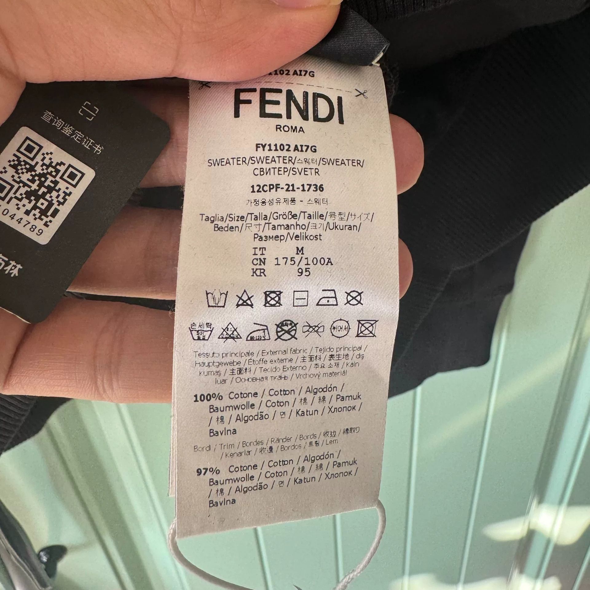 Fendi Fendi Men's Embossed Logo Color-Block Hoodie Size US M / EU 48-50 / 2 - 6 Thumbnail