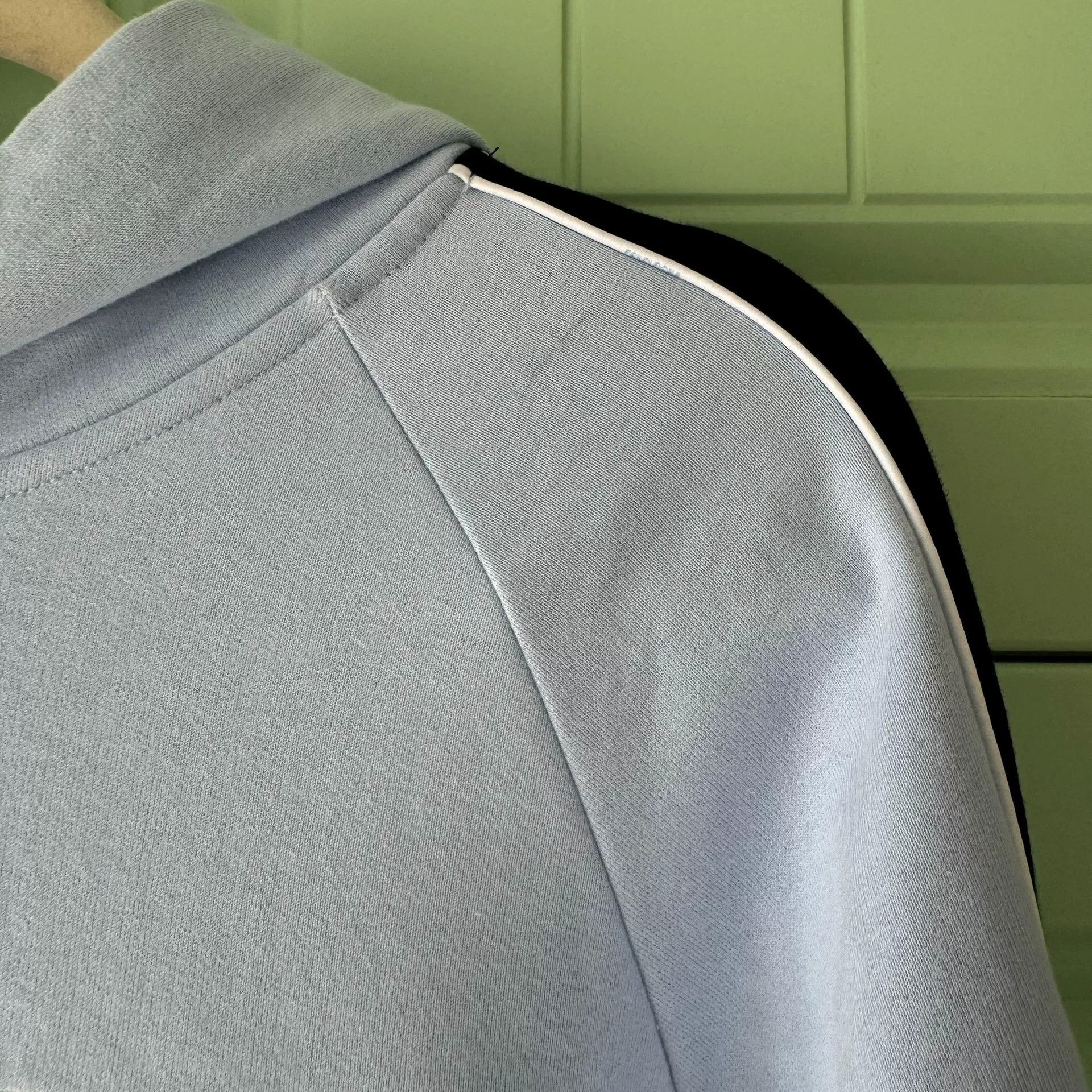 Fendi Fendi Men's Embossed Logo Color-Block Hoodie Size US M / EU 48-50 / 2 - 9 Thumbnail