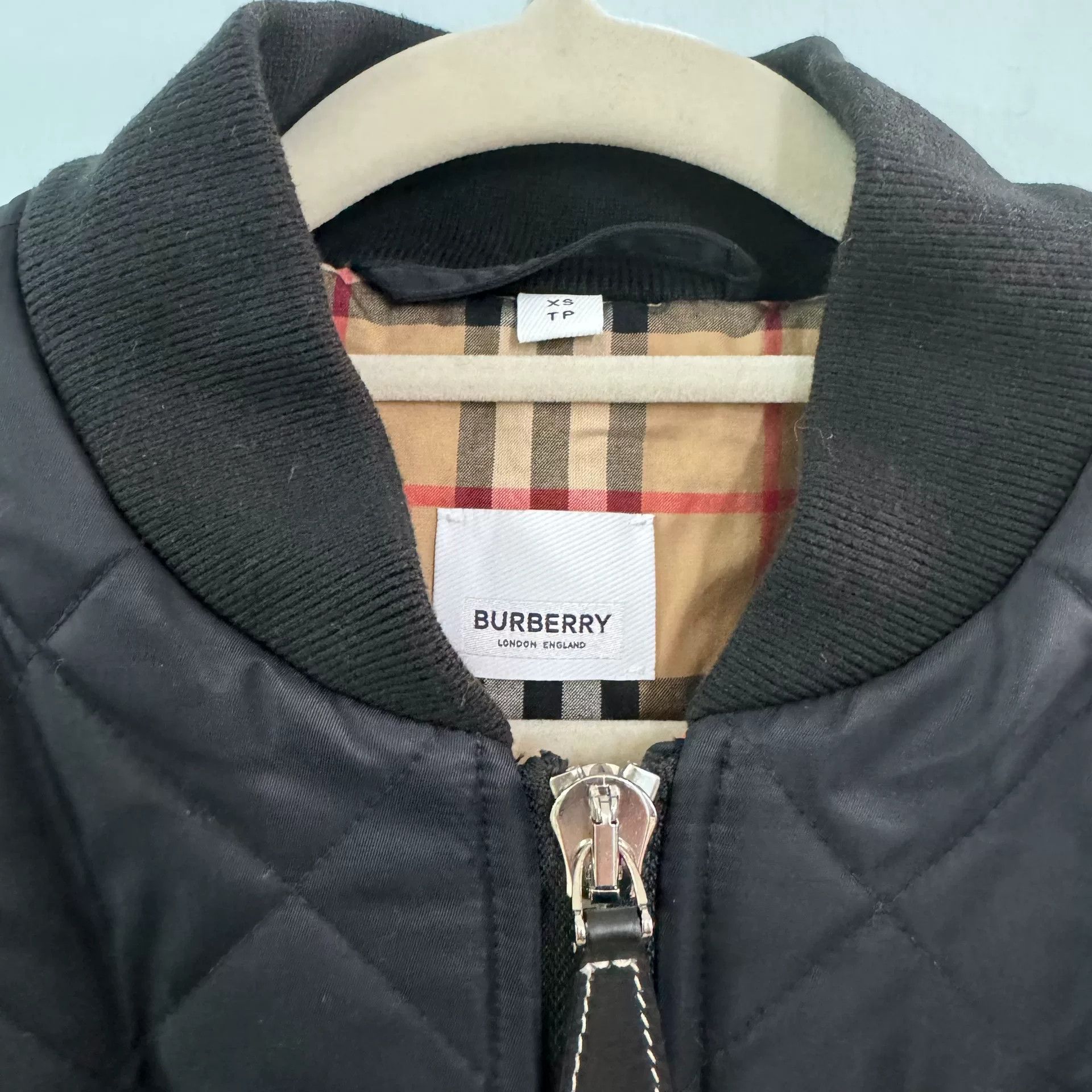 Burberry Burberry Paneled Bomber Jacket Limited XS Size XS / US 0-2 / IT 36-38 - 4 Thumbnail