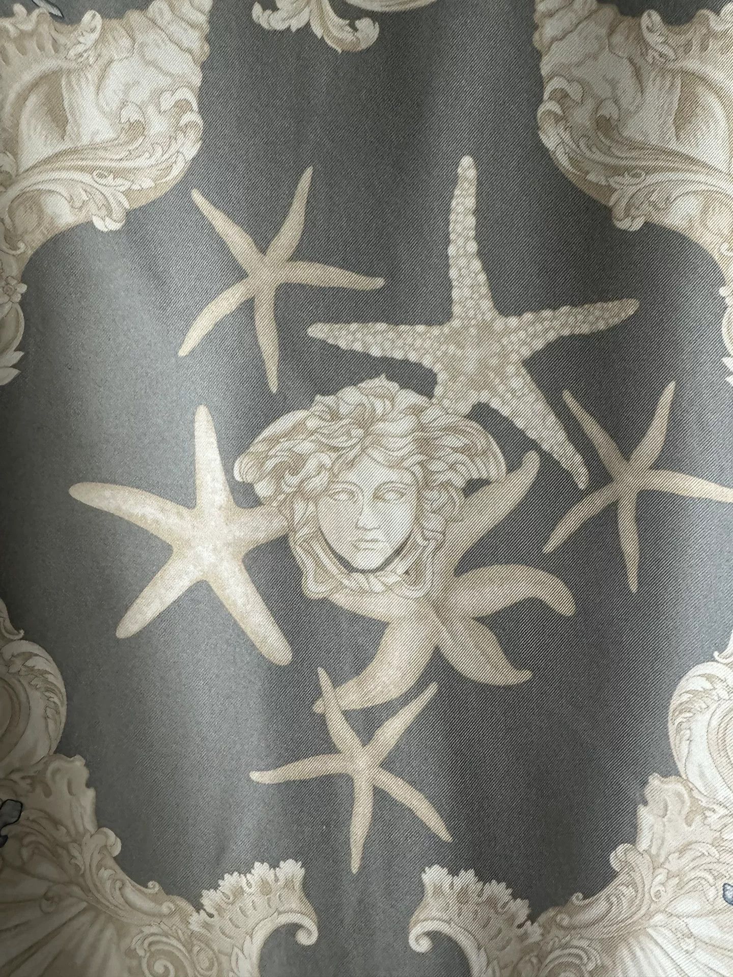 Versace Versace Starfish Shell Print Silk Shirt Size XS / US 0-2 / IT 36-38 - 9 Thumbnail
