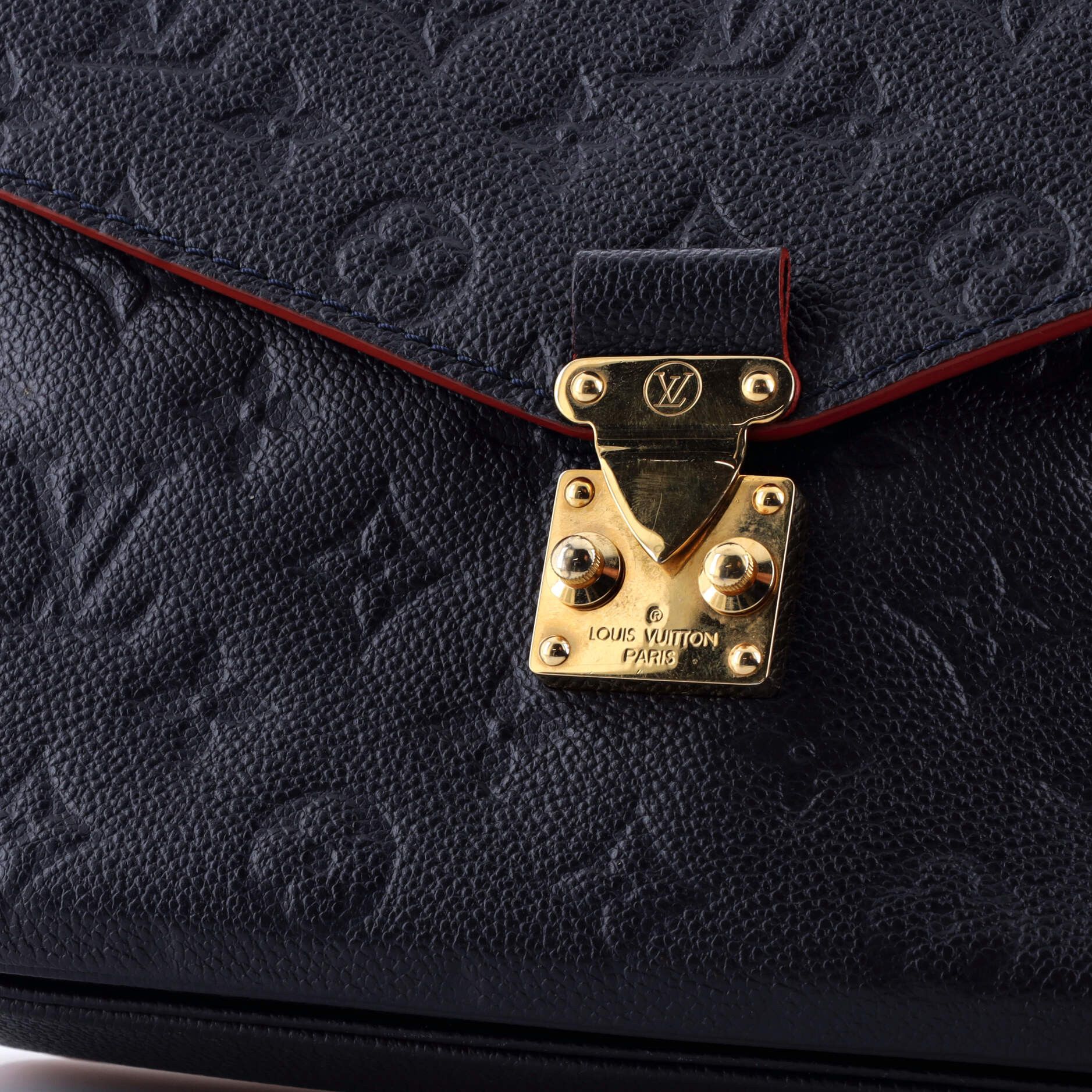 Louis Vuitton Pochette Metis Size ONE SIZE - 7 Thumbnail