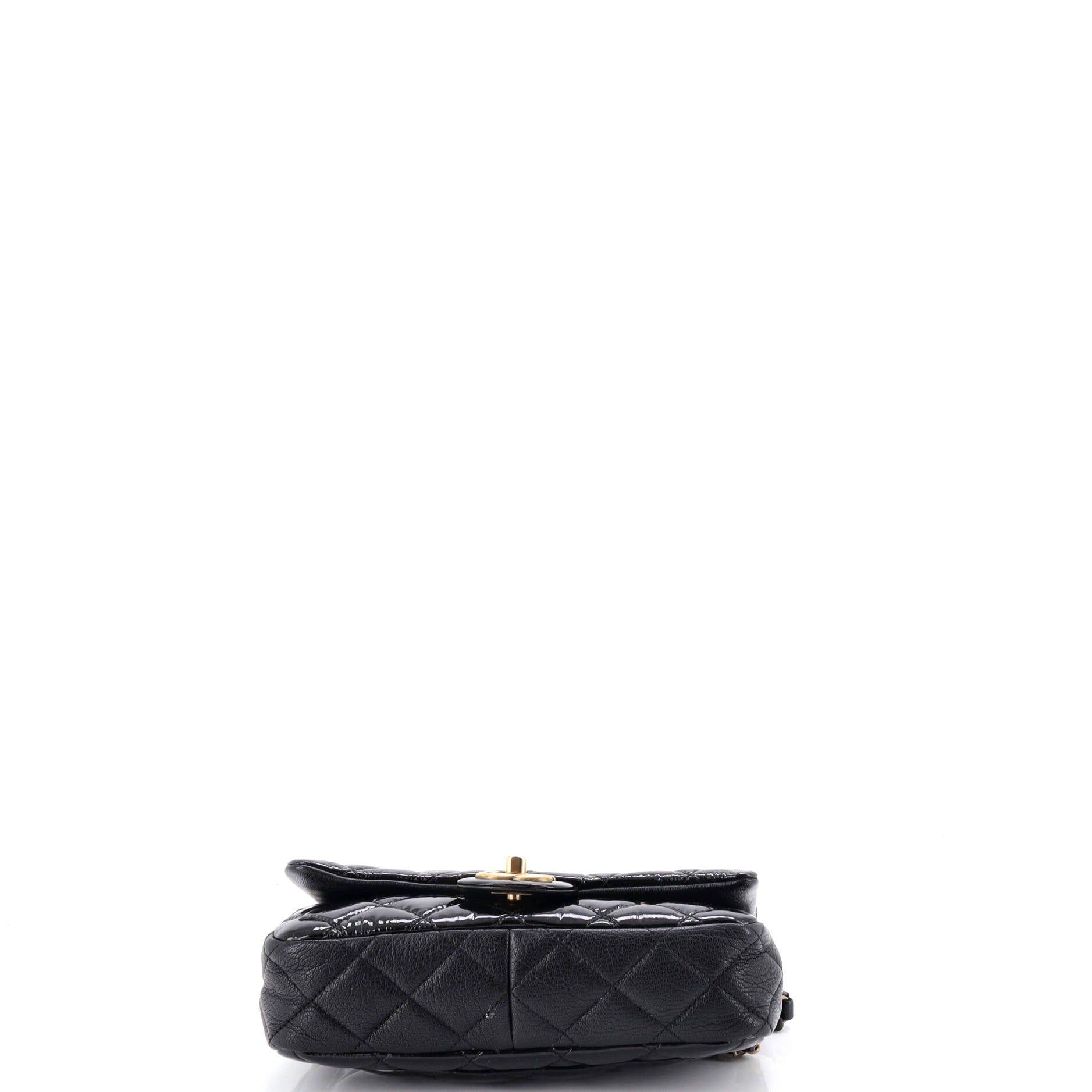 Chanel CC Eyelet Flap Bag Size ONE SIZE - 4 Thumbnail
