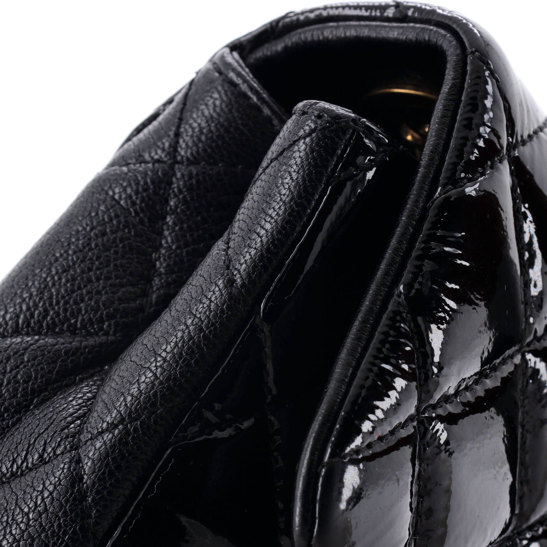 Chanel CC Eyelet Flap Bag Size ONE SIZE - 6 Thumbnail
