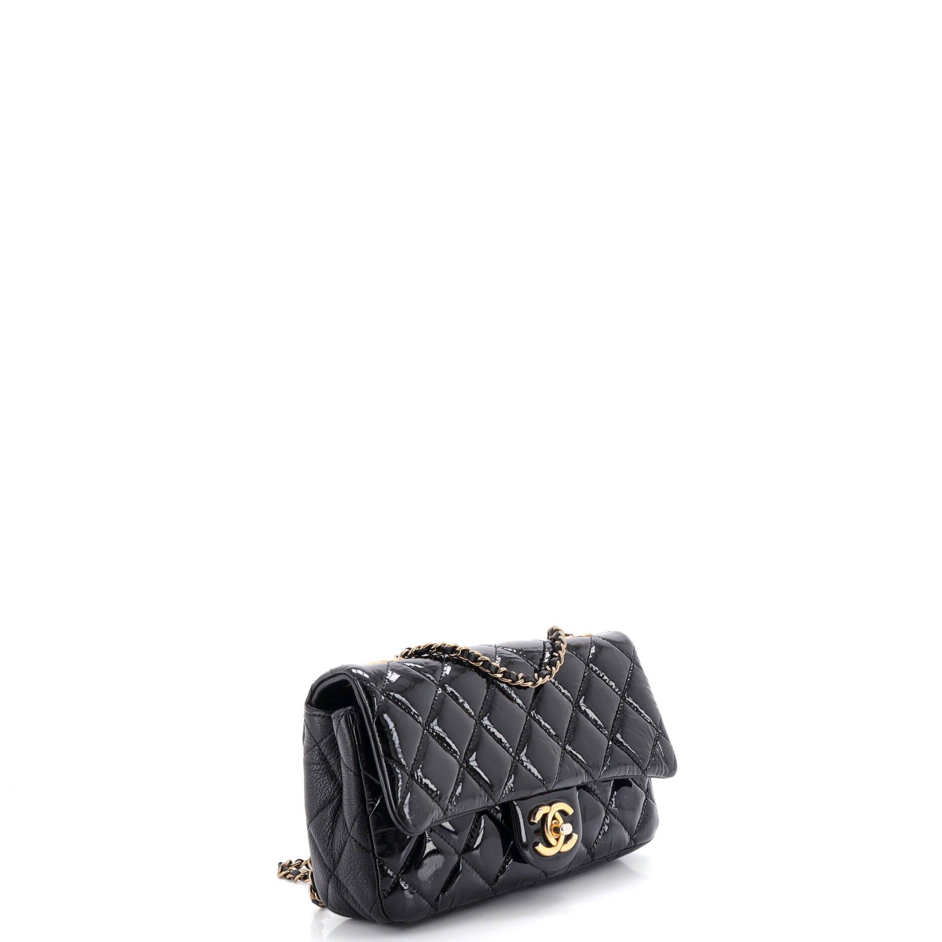 Chanel CC Eyelet Flap Bag Size ONE SIZE - 2 Thumbnail