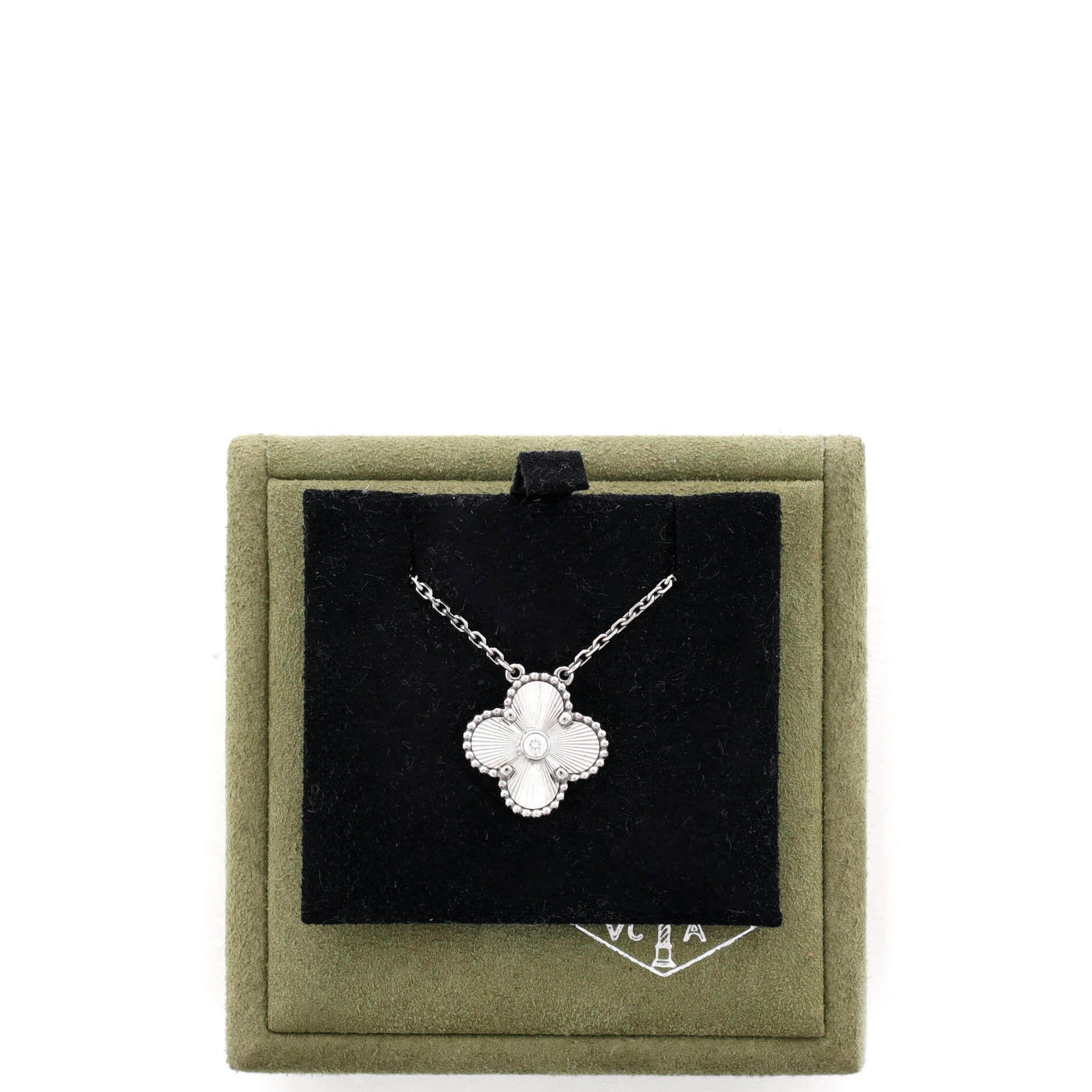 Van Cleef & Arpels Vintage Alhambra Pendant Necklace Size ONE SIZE - 2 Thumbnail