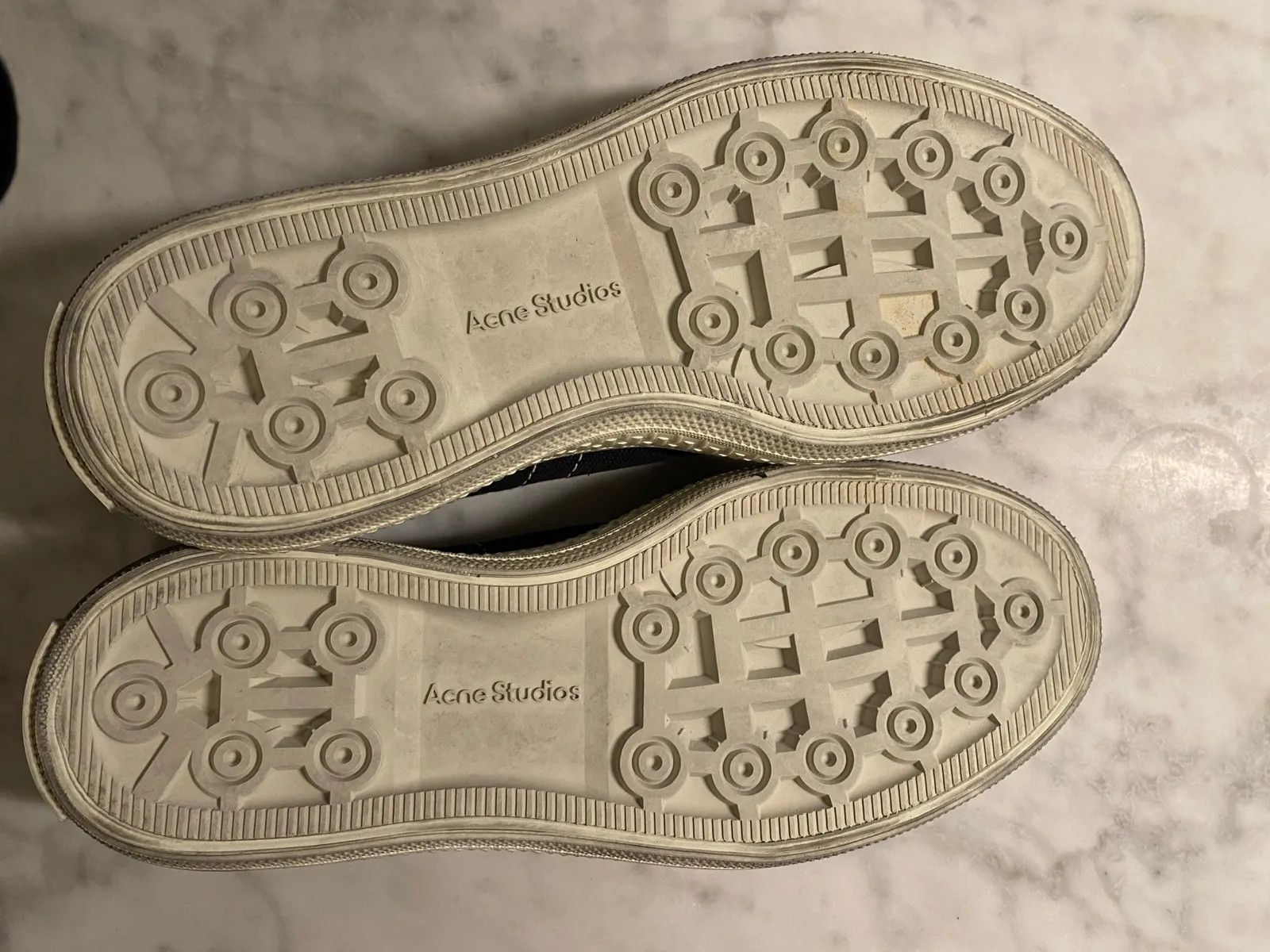 Acne Studios Acne Studios Ballow Tumbled Slip-On Sneakers Size US 6 / IT 36 - 7 Thumbnail