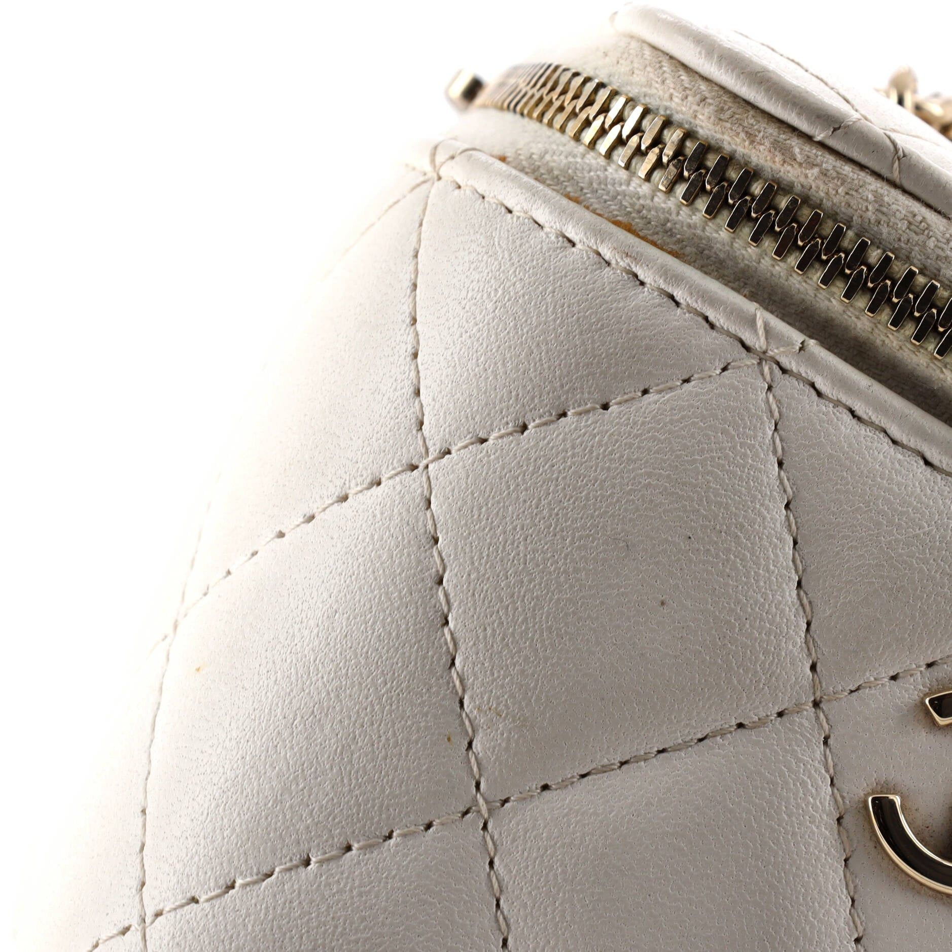 Chanel Camellia Bow Vanity Case with Chain Size ONE SIZE - 6 Thumbnail