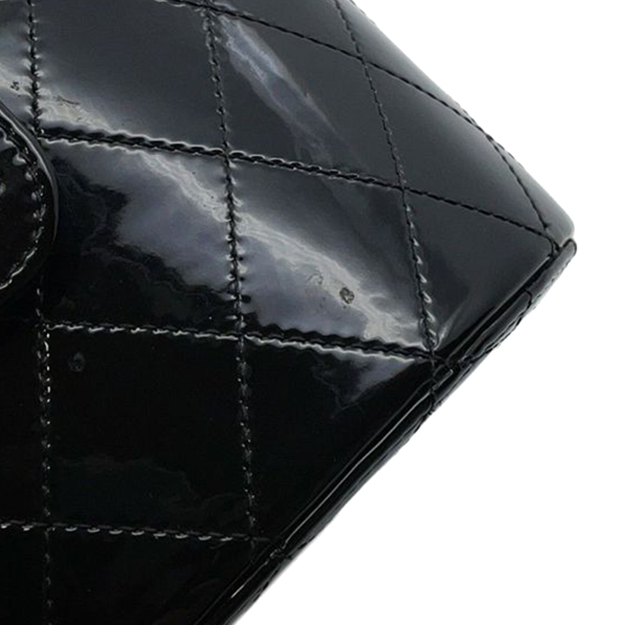 Chanel Chanel CC Quilted Patent Round Vanity Clutch With Chain Size ONE SIZE - 11 Thumbnail