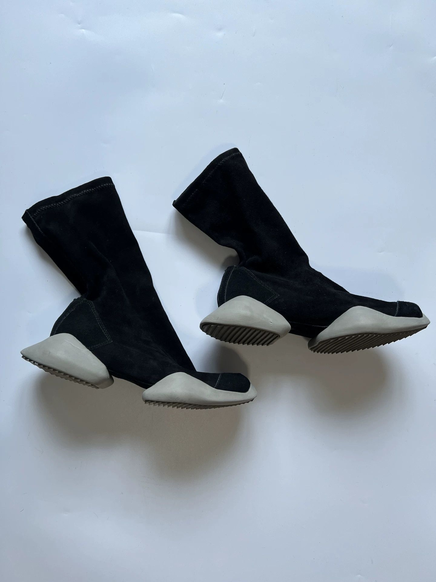 Rick Owens Rick Owens Black Suede Ankle Boots Size US 6 / EU 39 - 2 Thumbnail
