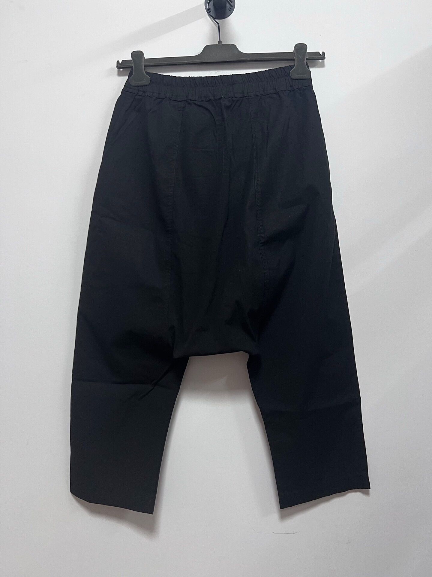Rick Owens Rick Owens Black Three-Quarter Pants Size 46 Size US 30 / EU 46 - 3 Thumbnail
