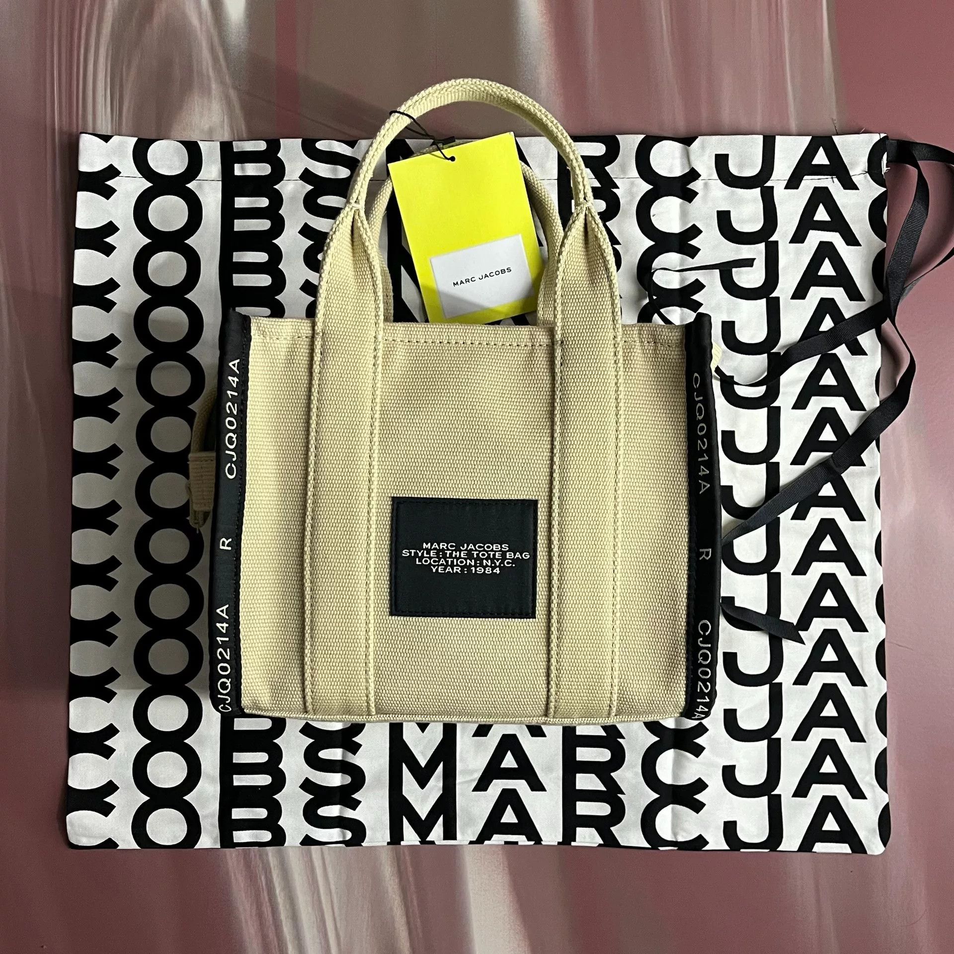 Marc Jacobs Marc Jacobs Medium Tote Bag 1984 Size ONE SIZE - 4 Thumbnail