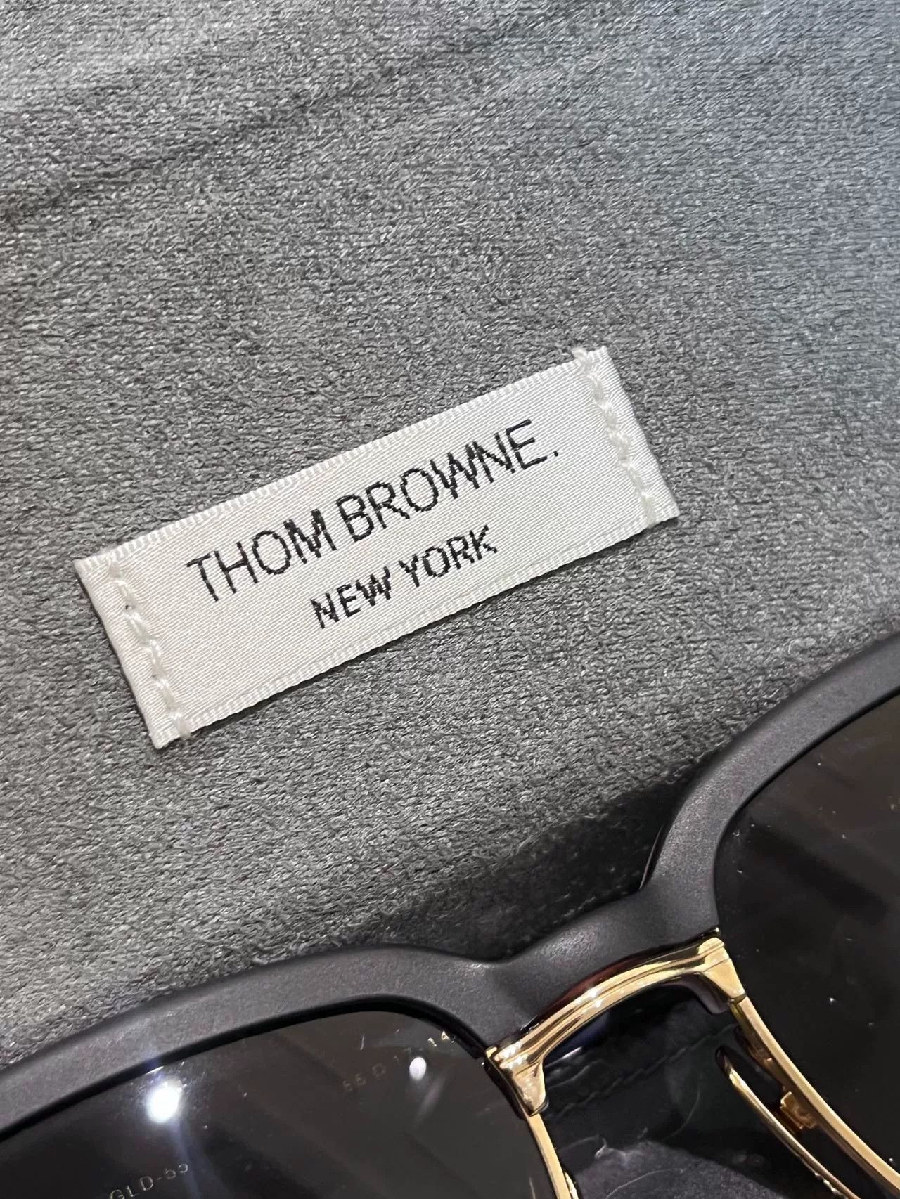 Thom Browne Thom Browne Sunglasses B713 for Sale Size ONE SIZE - 8 Thumbnail