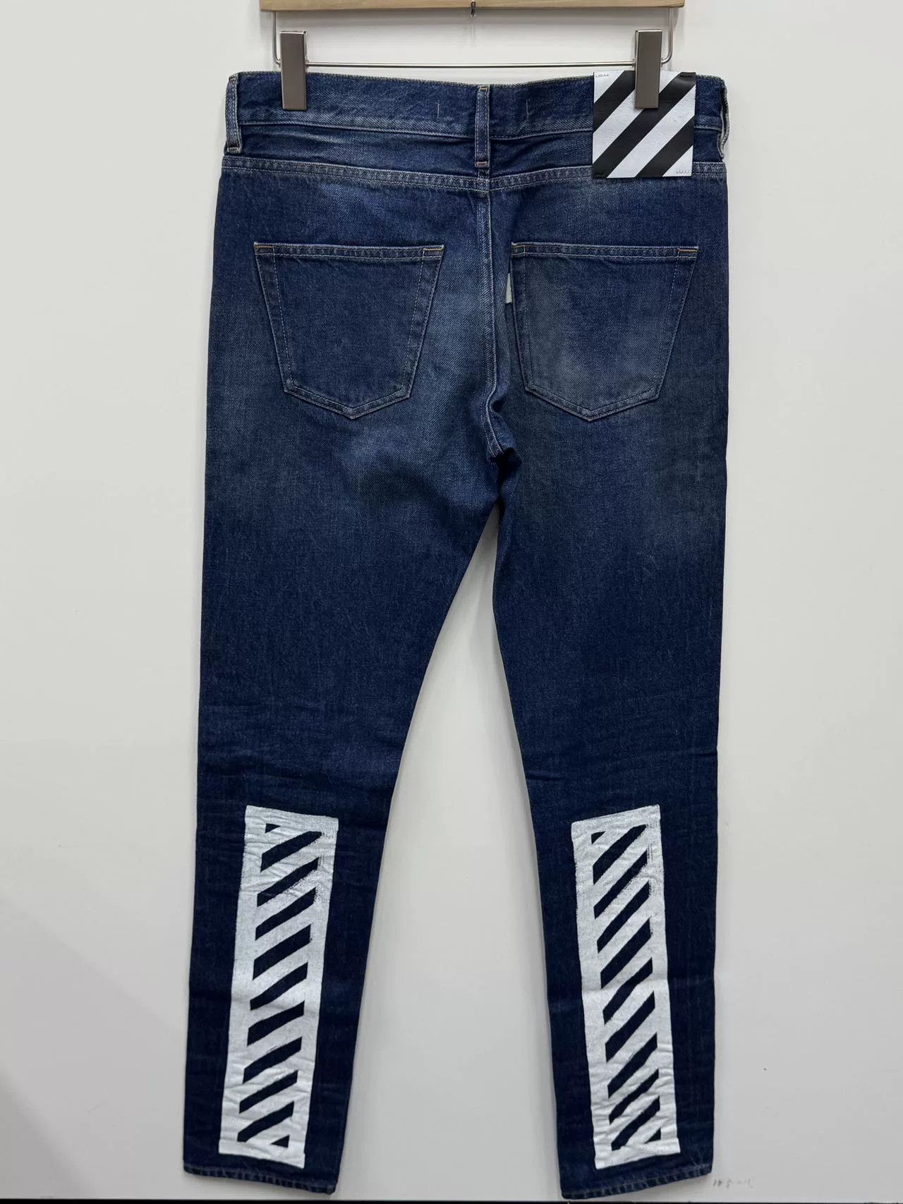 Off-White Off-White Distressed Denim Jeans Size 31 Size US 31 - 2 Thumbnail