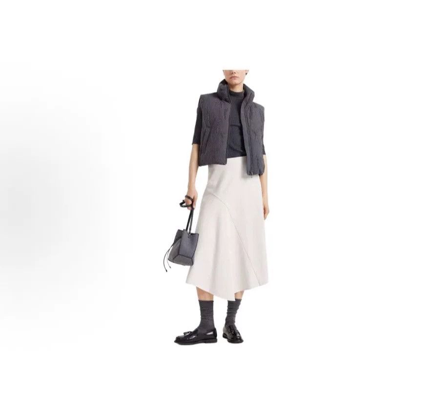 Brunello Cucinelli Brunello Cucinelli Women's Down Vest Size S / US 4 / IT 40 - 4 Thumbnail