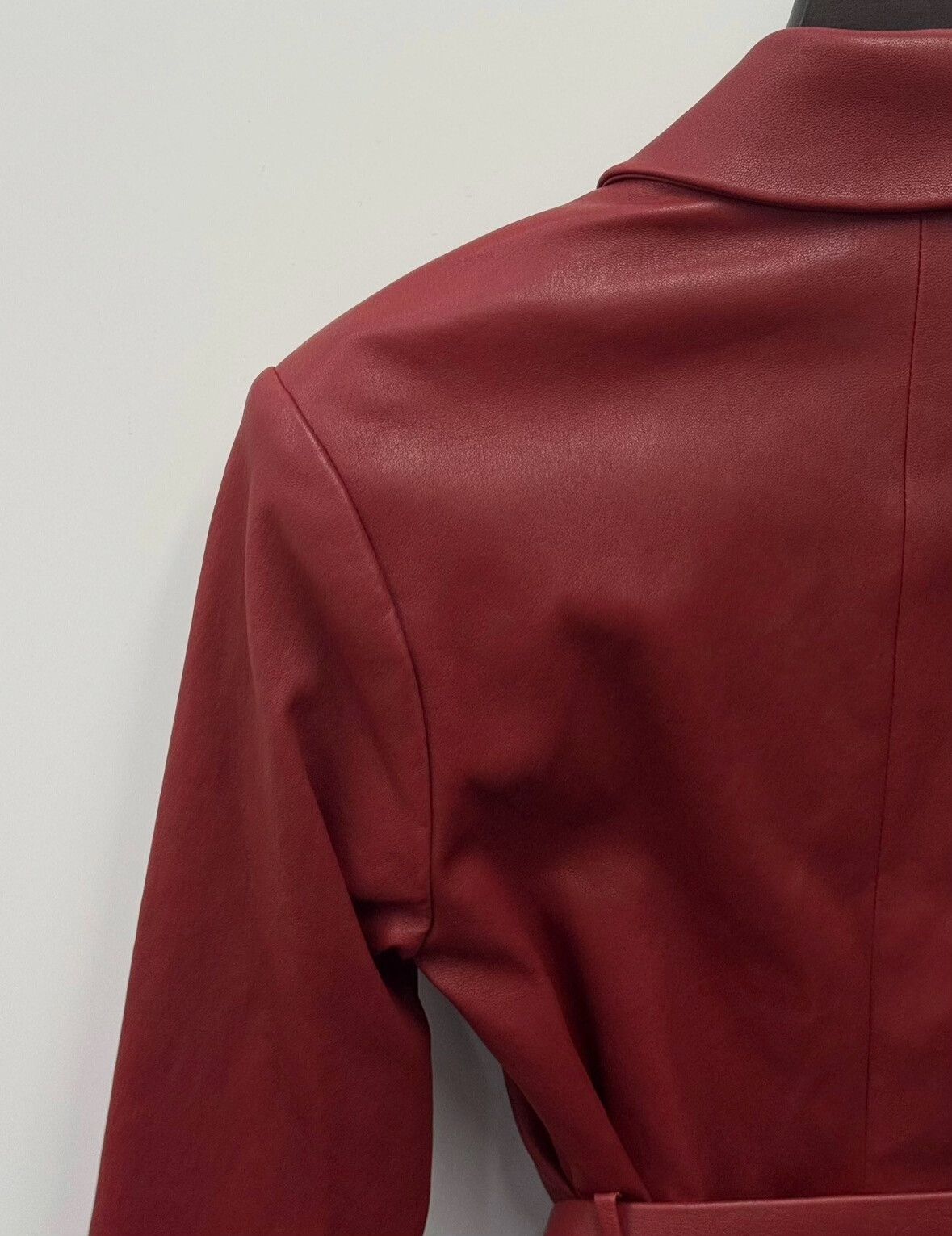 Pierre Balmain Burgundy Leather Suit Jacket for Women Size XS / US 0-2 / IT 36-38 - 4 Thumbnail
