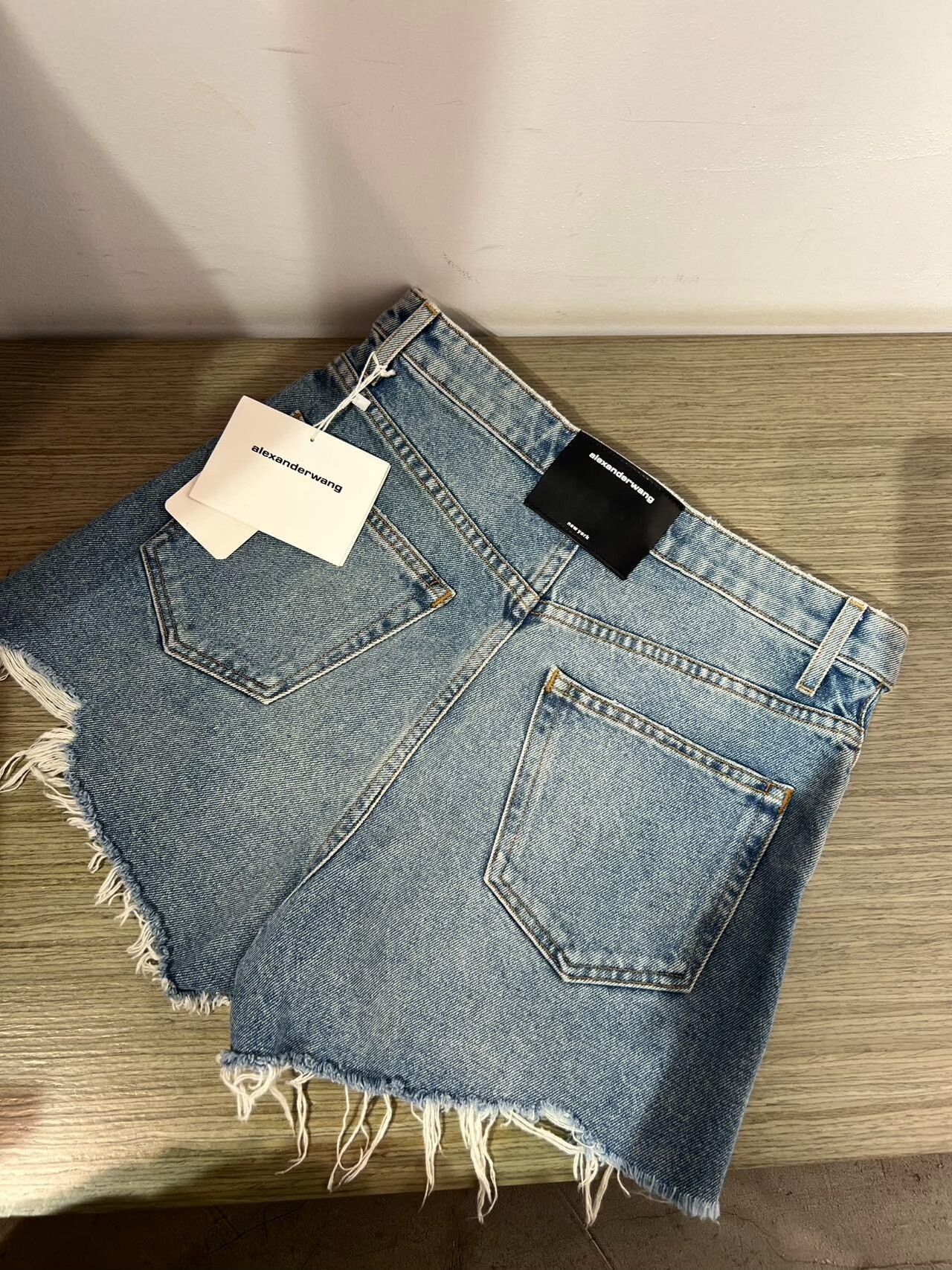 Alexander Wang Alexander Wang Denim Shorts Size 27 Size 27" / US 4 / IT 40 - 2 Thumbnail
