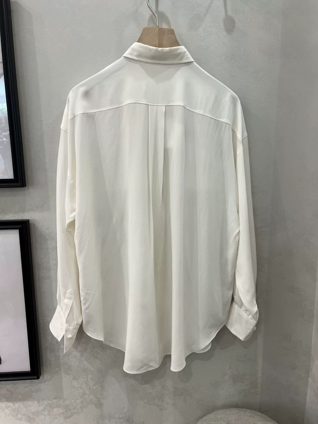 Brunello Cucinelli Brunello Cucinelli Women's Classic Shirt Size S / US 4 / IT 40 - 2 Thumbnail