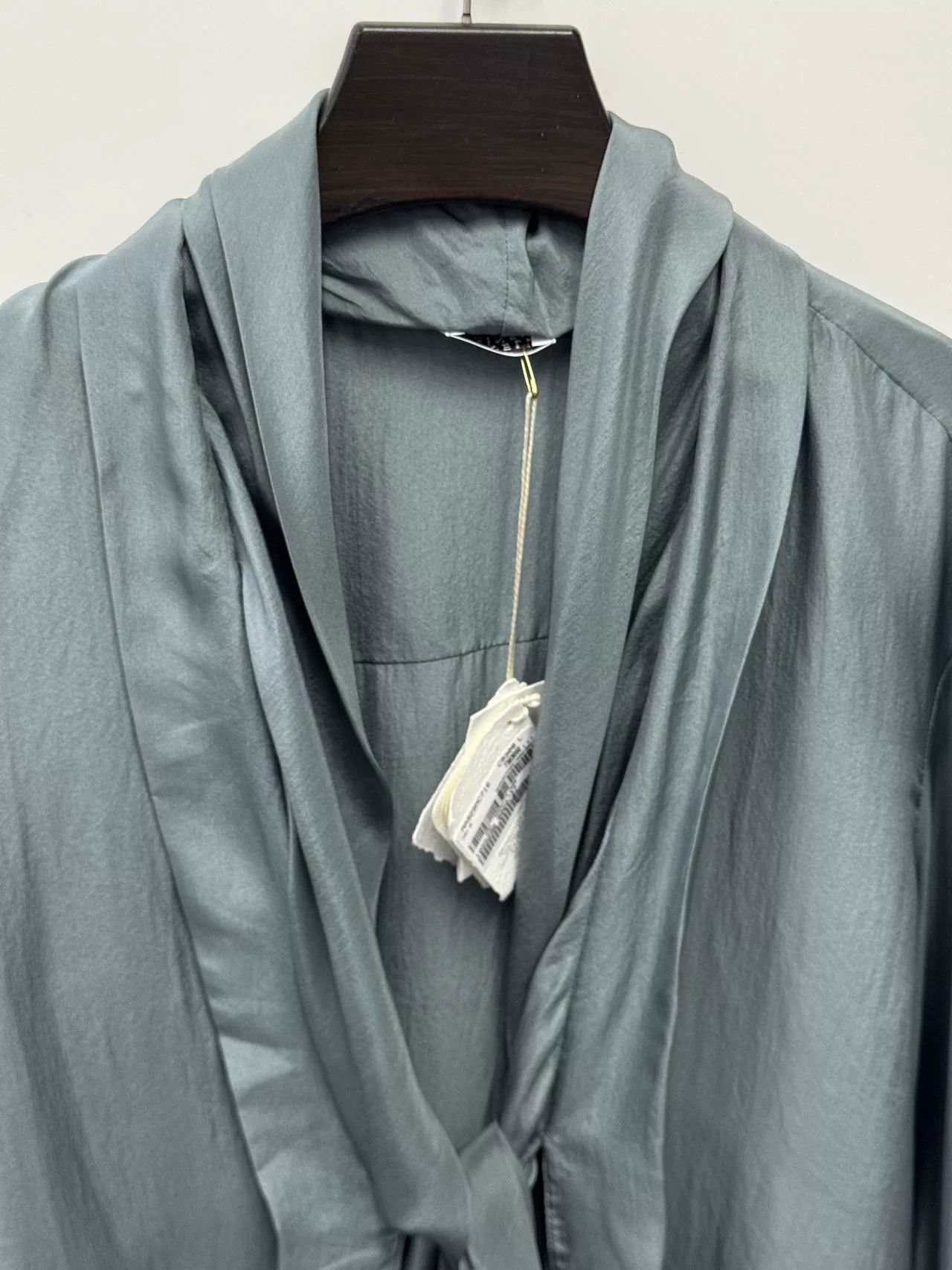 Brunello Cucinelli Brunello Cucinelli Silk Shirt for Women Size L / US 10 / IT 46 - 4 Thumbnail