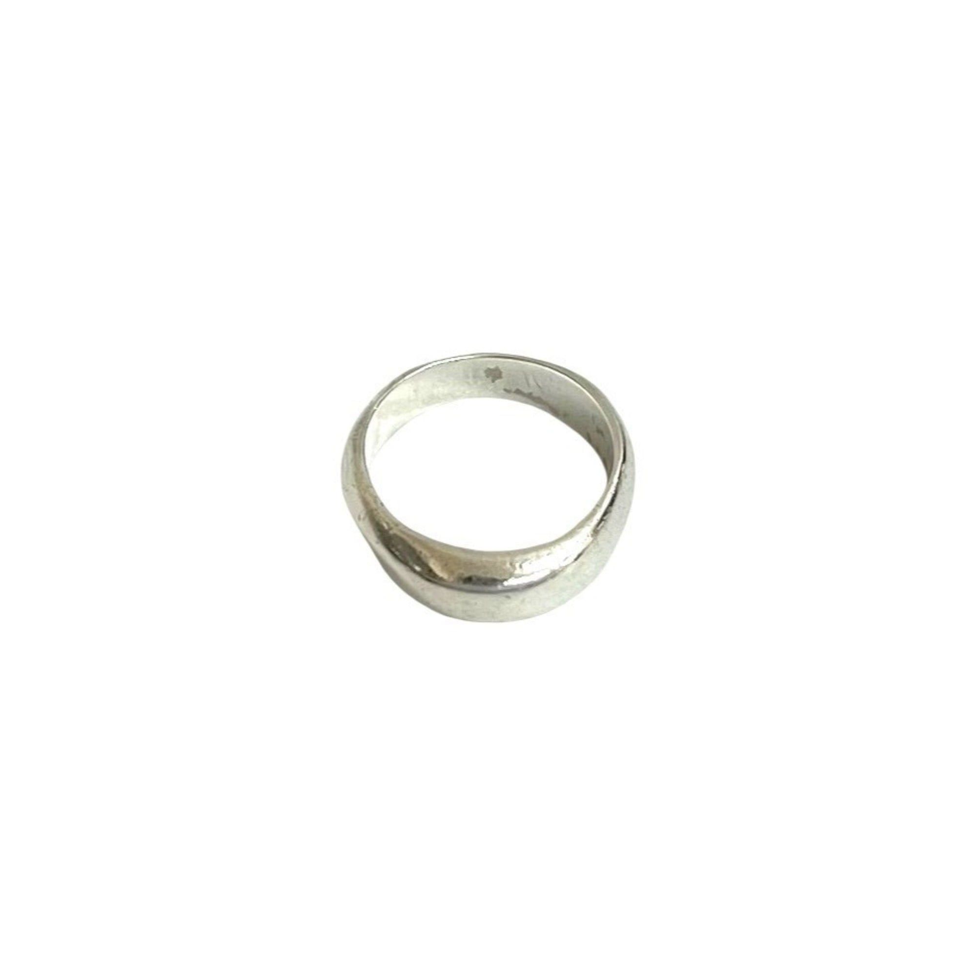 TIFFANY & Co. Tiffany Knife Edge Ring, 925 Sterling Silver, Size 7, 43952