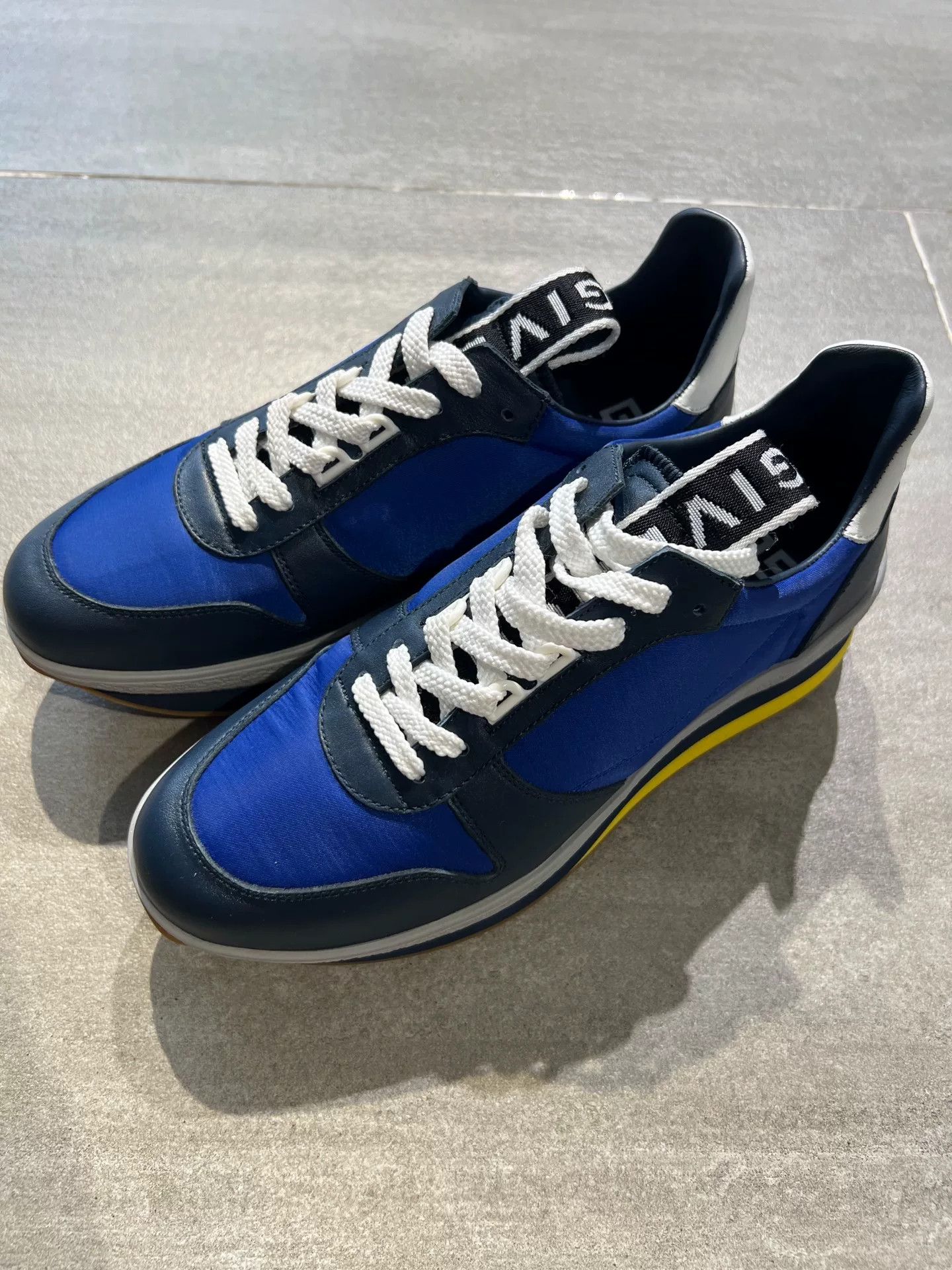 Givenchy Givenchy Men's Sneakers Size 40 Size US 7 / EU 40 - 3 Thumbnail