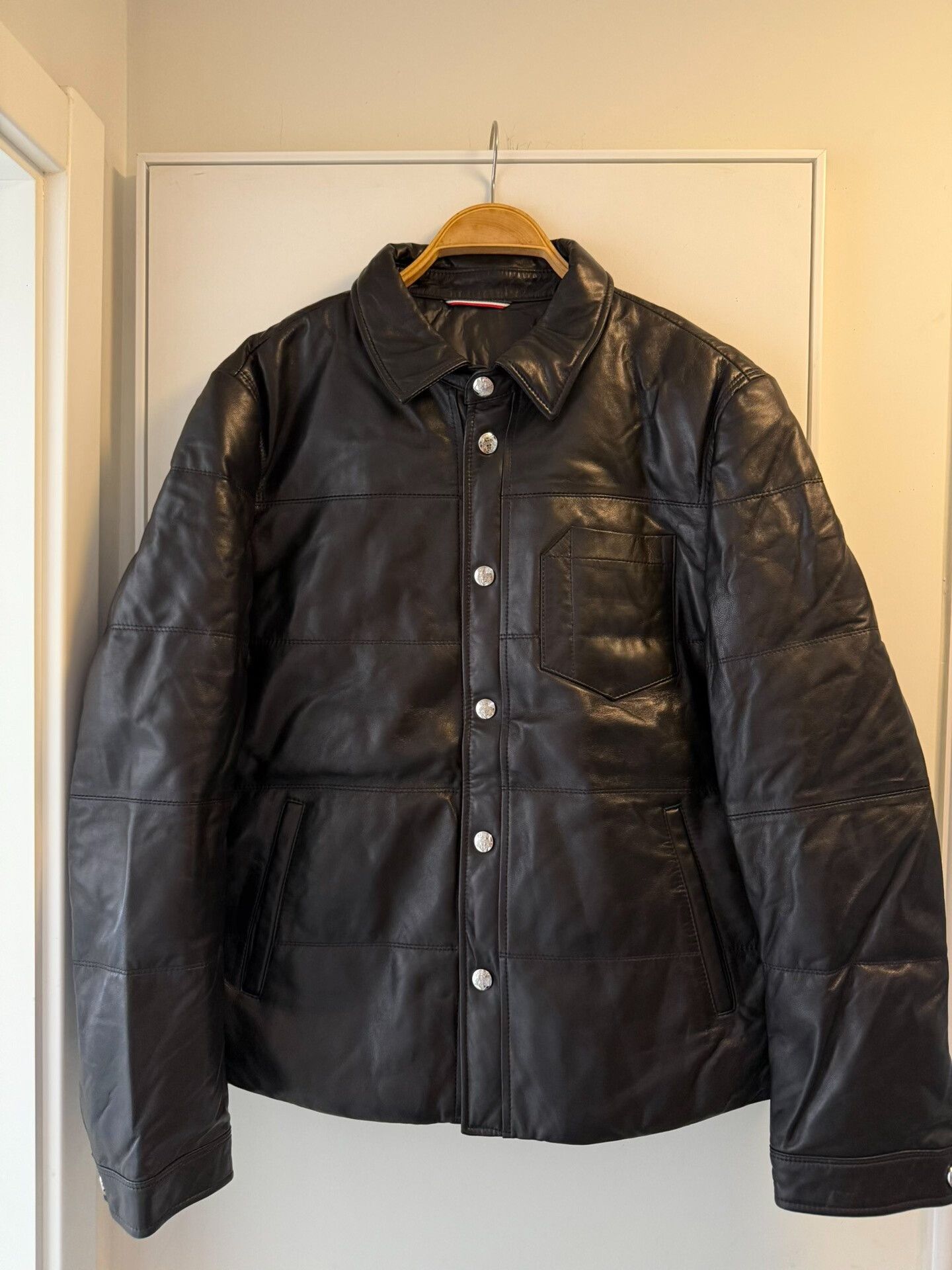 Bally BALLY Leather Down Jacket for Men Size US L / EU 52-54 / 3 - 4 Thumbnail