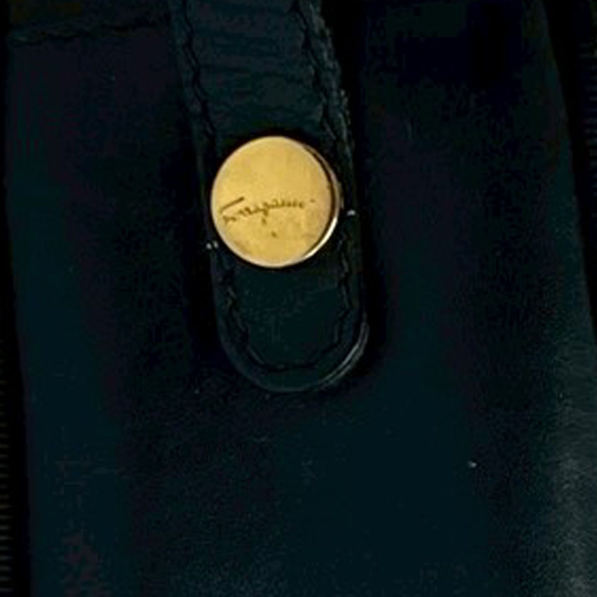 Salvatore Ferragamo Salvatore Ferragamo Calfskin Vara Crossbody Size ONE SIZE - 6 Thumbnail