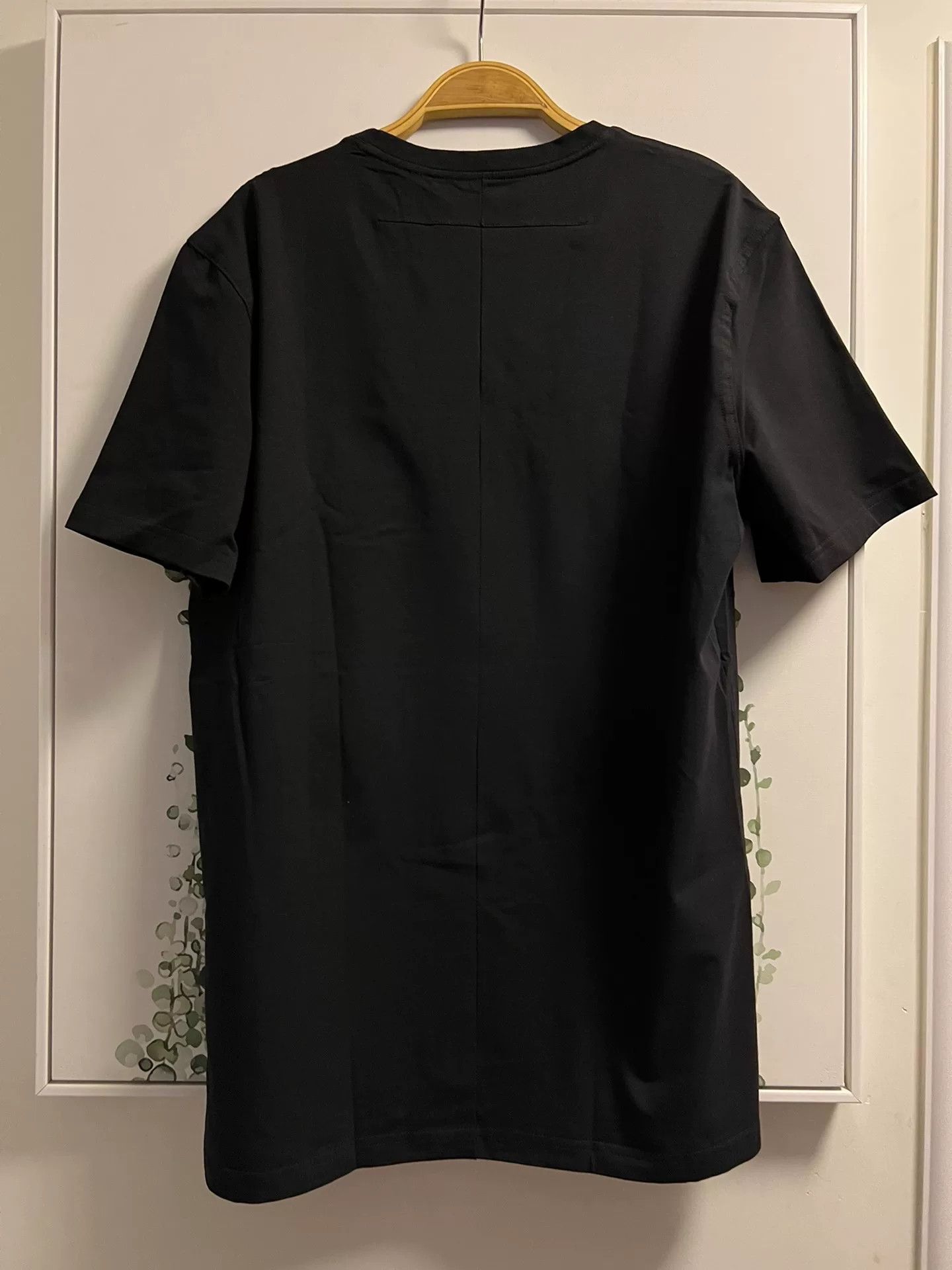 Givenchy Givenchy Men's Short Sleeve T-Shirt Size US L / EU 52-54 / 3 - 2 Thumbnail