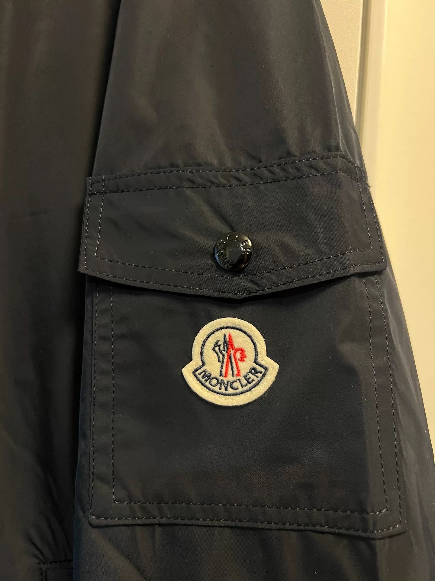 Moncler Moncler Men's Black Jacket with Detachable Hood Size US M / EU 48-50 / 2 - 7 Thumbnail