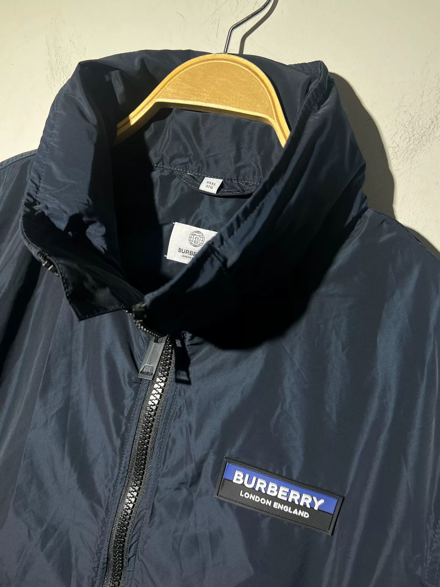 Burberry Burberry Men's Hidden Hood Jacket Size US XXL / EU 58 / 5 - 5 Thumbnail