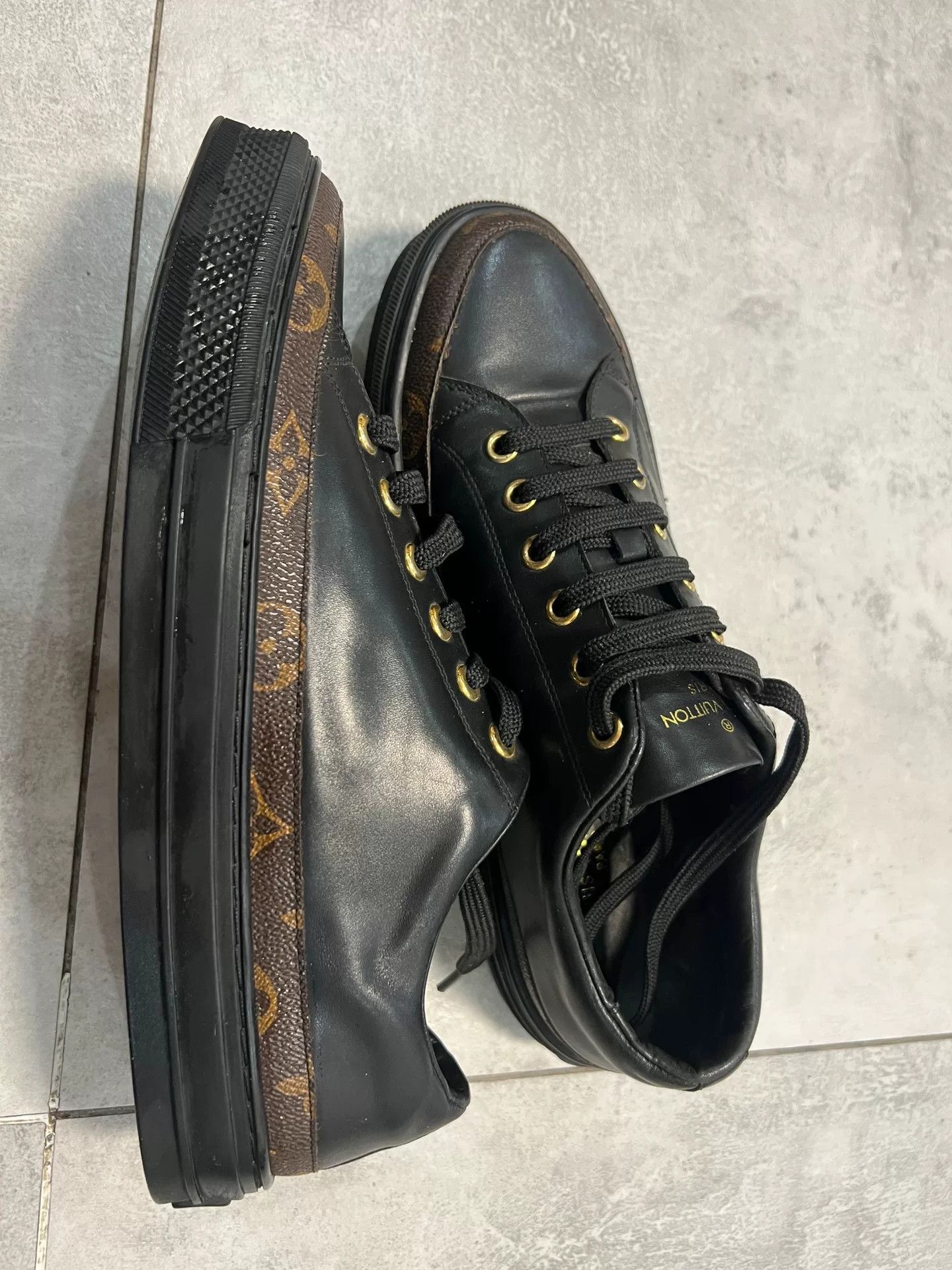 Louis Vuitton Louis Vuitton Black Sneakers Size 39 Size US 6 / EU 39 - 3 Thumbnail