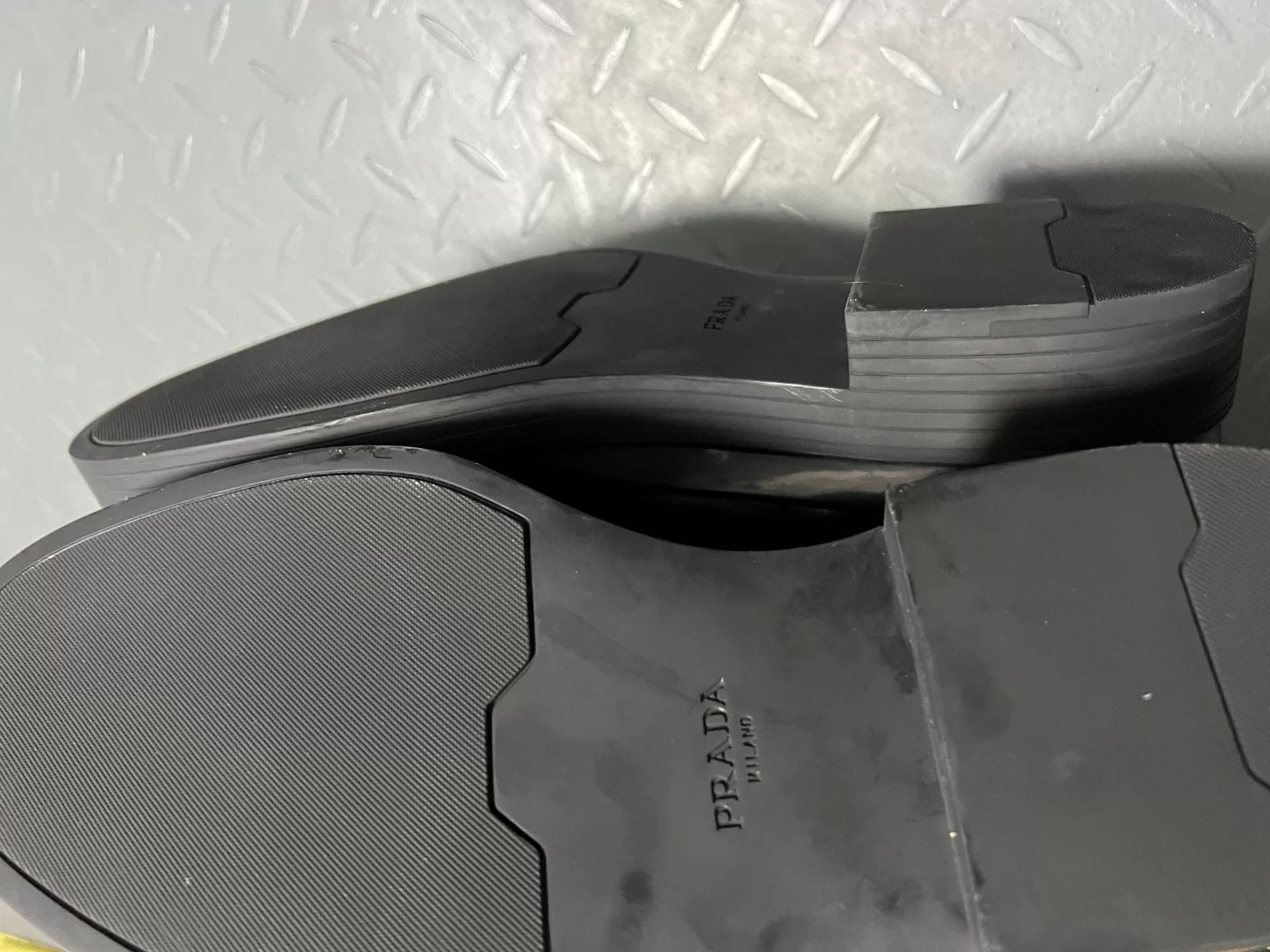 Prada Prada Men's Casual Leather Shoes Size US 9 / EU 42 - 9 Thumbnail