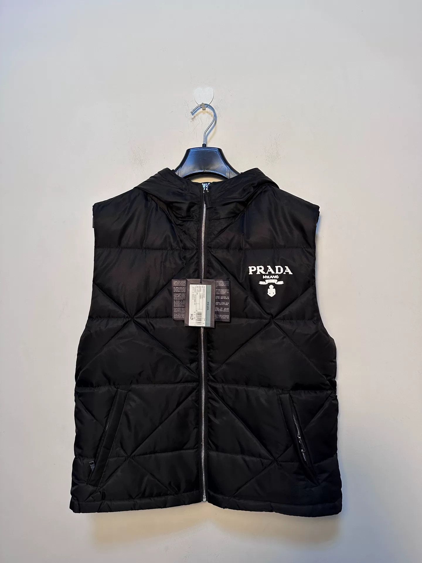 Prada Prada Men's Hooded Puffer Vest Size US S / EU 44-46 / 1 - 8 Thumbnail