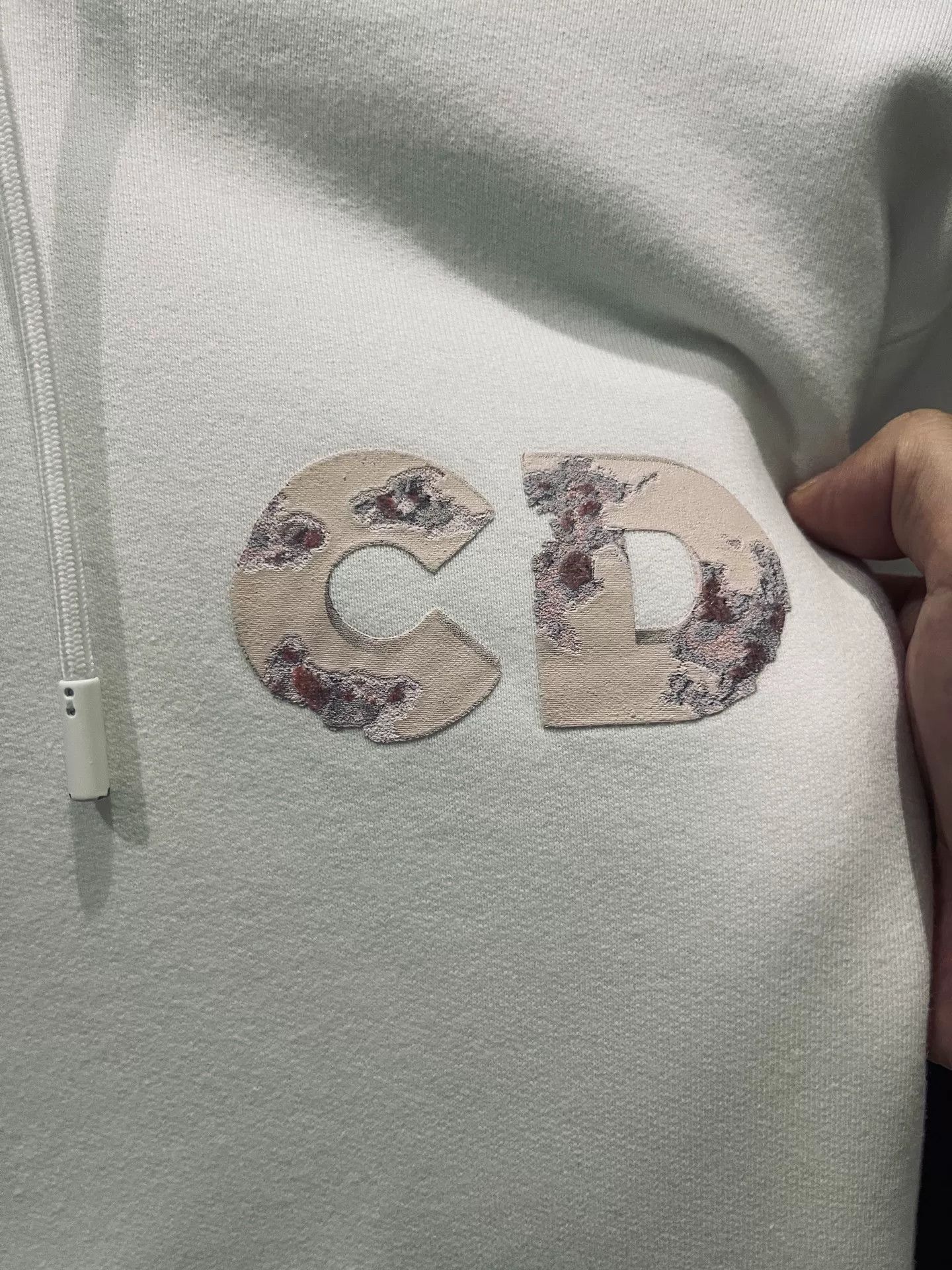 Dior Dior X Daniel Arsham White Hoodie Size US S / EU 44-46 / 1 - 3 Thumbnail