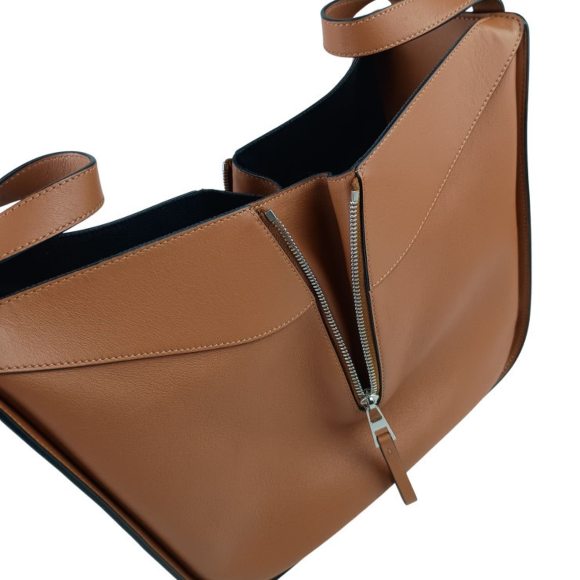 Loewe LOEWE Hammock Small Handbag 387.30.S35 TAN (Brown) Classic Calfskin Women's Shoulder Bag Size ONE SIZE - 7 Thumbnail