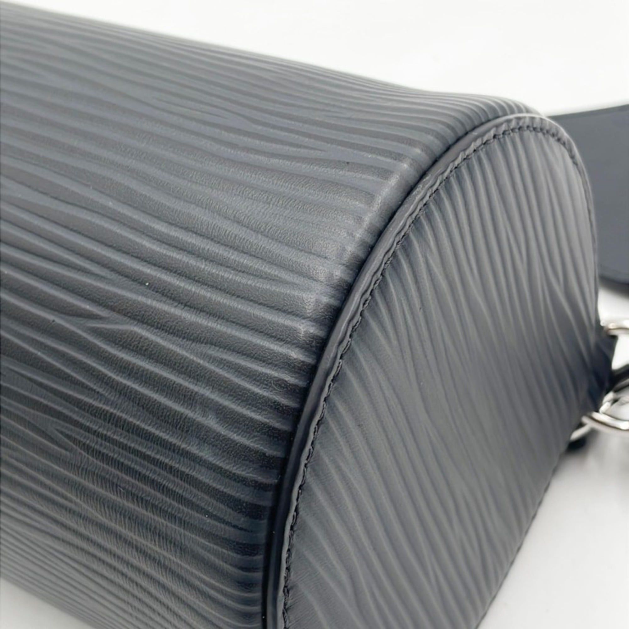 Louis Vuitton LOUIS VUITTON Soft Polochon PM Handbag M24324 Black Epi Leather for Men and Women Size ONE SIZE - 5 Thumbnail