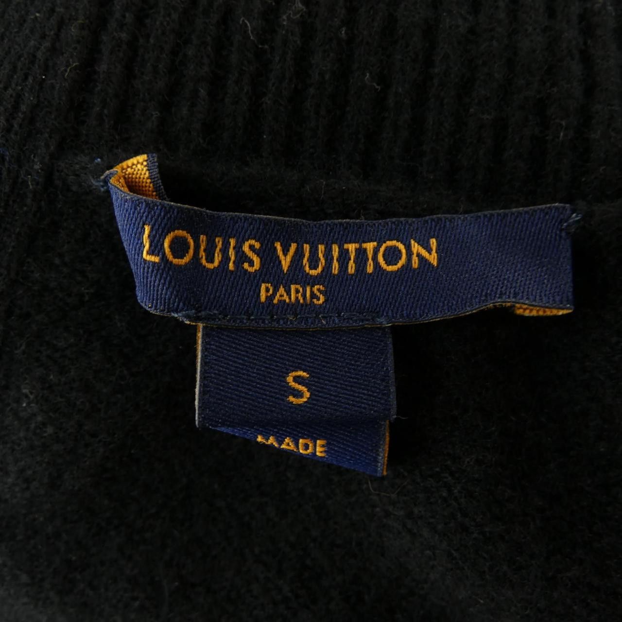 Louis Vuitton Louis Vuitton Louis Vuitton Knit Cashmere Blend Sweater Textile Tops FLKL07D58 DUTY FREE for USA Size ONE SIZE - 4 Thumbnail