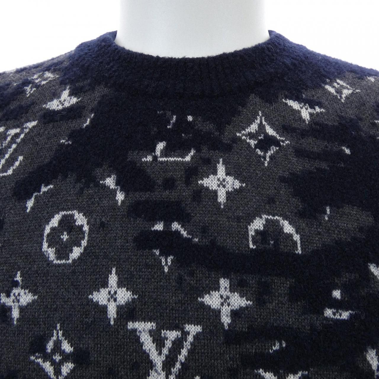 Louis Vuitton Louis Vuitton Louis Vuitton Distressed Monogram Knit Textile Tops HKN03WZMB DUTY FREE for USA Size ONE SIZE - 5 Thumbnail