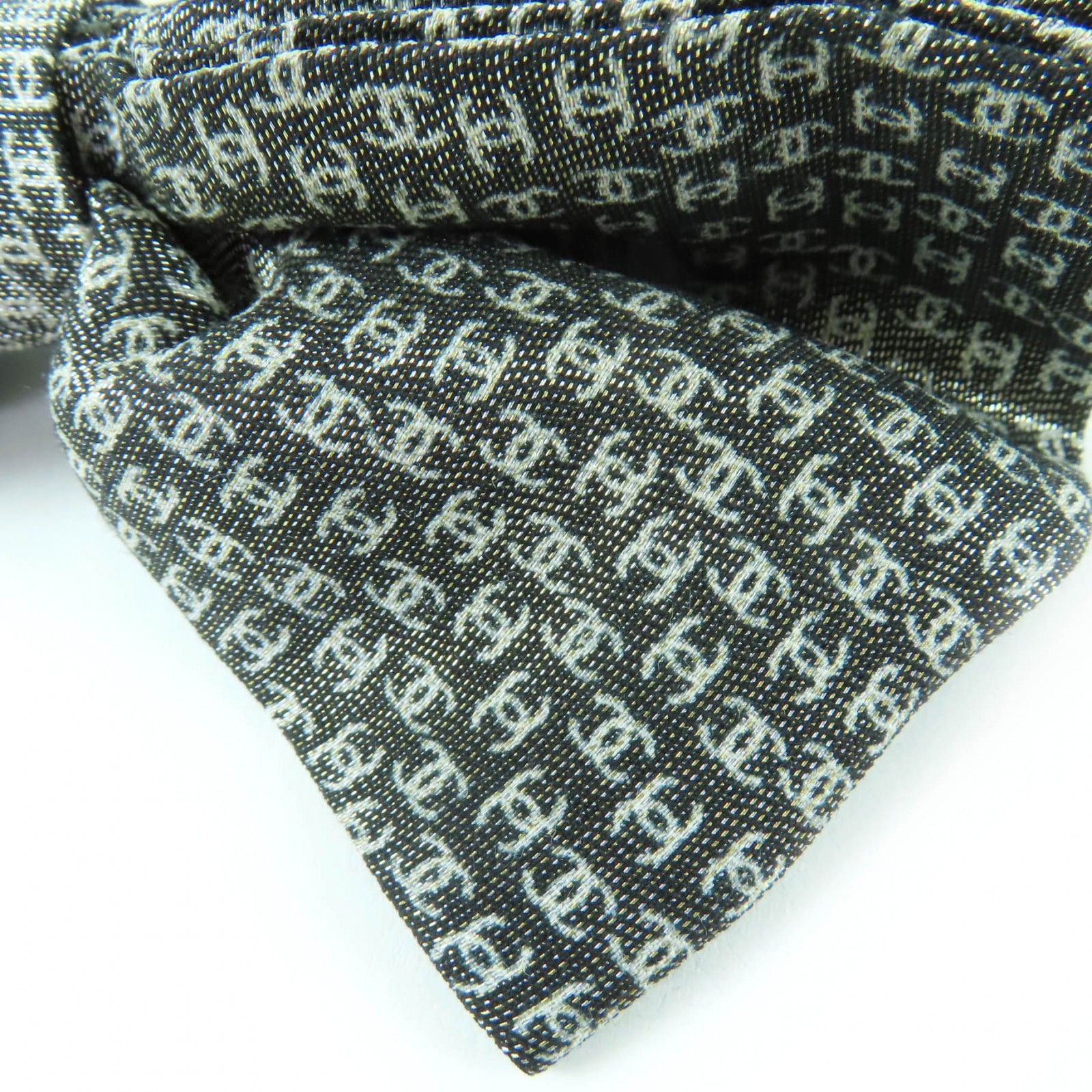 Chanel Chanel Chanel Métiers d'Art Collection COCO Mark Ribbon Scrunchie Textile Other DUTY FREE for USA Size ONE SIZE - 5 Thumbnail