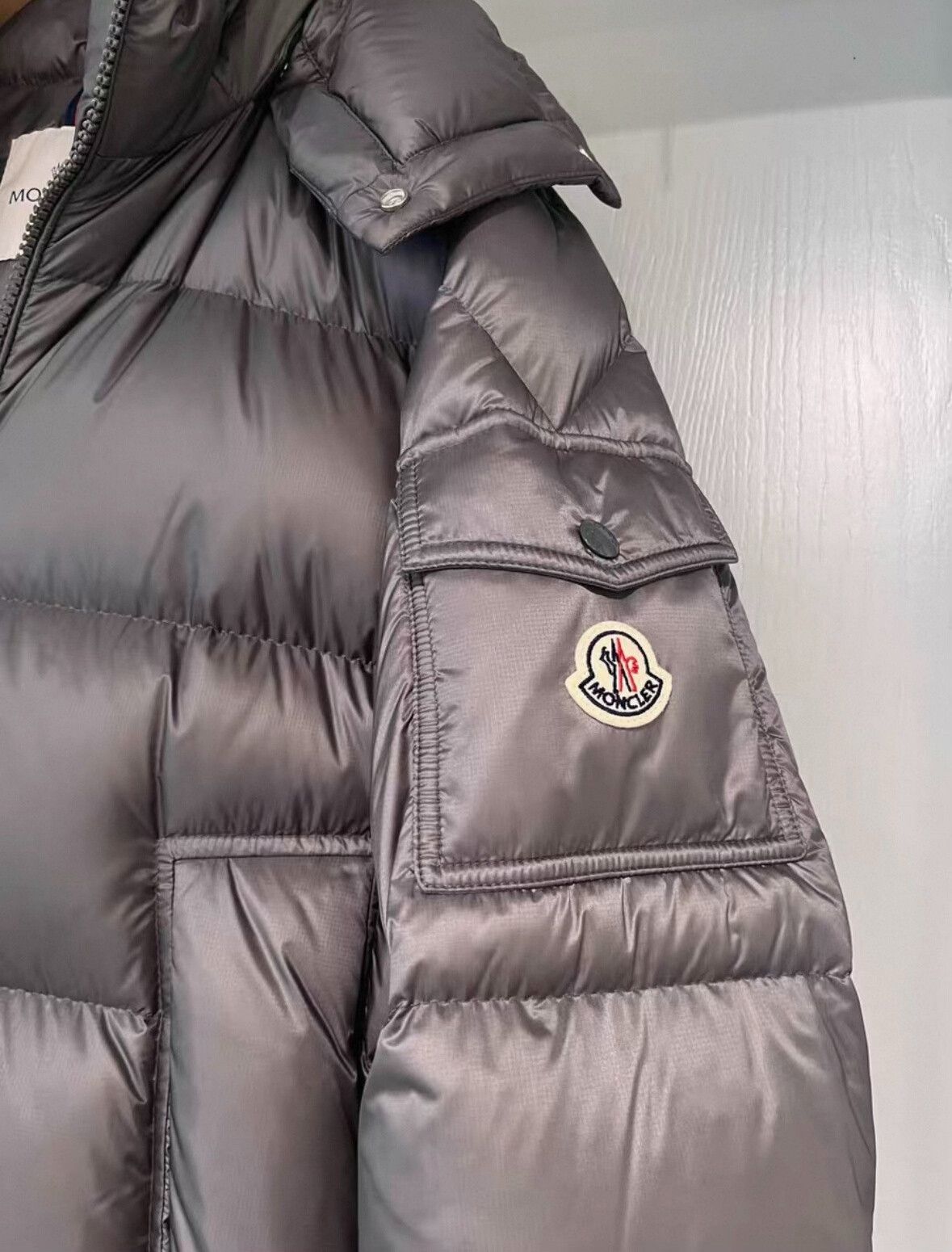Moncler Moncler Men's Hooded Down Jacket Size US M / EU 48-50 / 2 - 3 Thumbnail