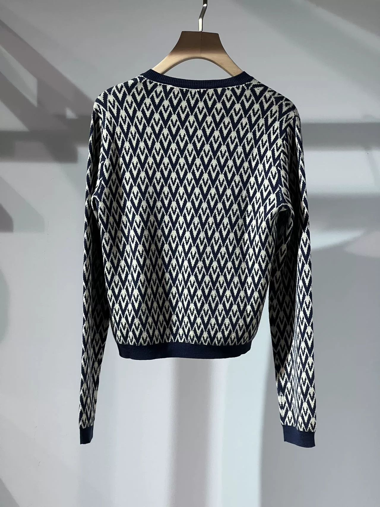 Valentino Valentino Women's Classic Knit Cardigan Size M / US 6-8 / IT 42-44 - 2 Thumbnail