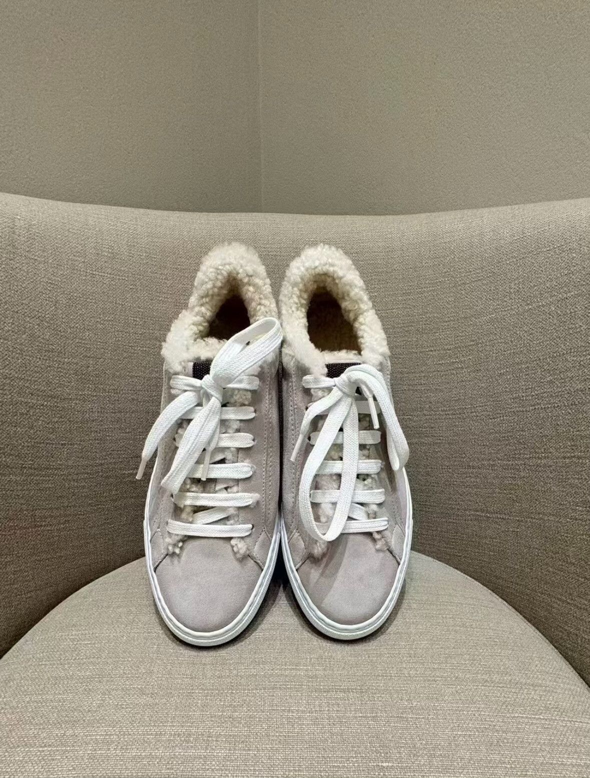 Brunello Cucinelli Brunello Cucinelli Women's Fleece Sneakers Size US 5 / IT 35 - 7 Thumbnail