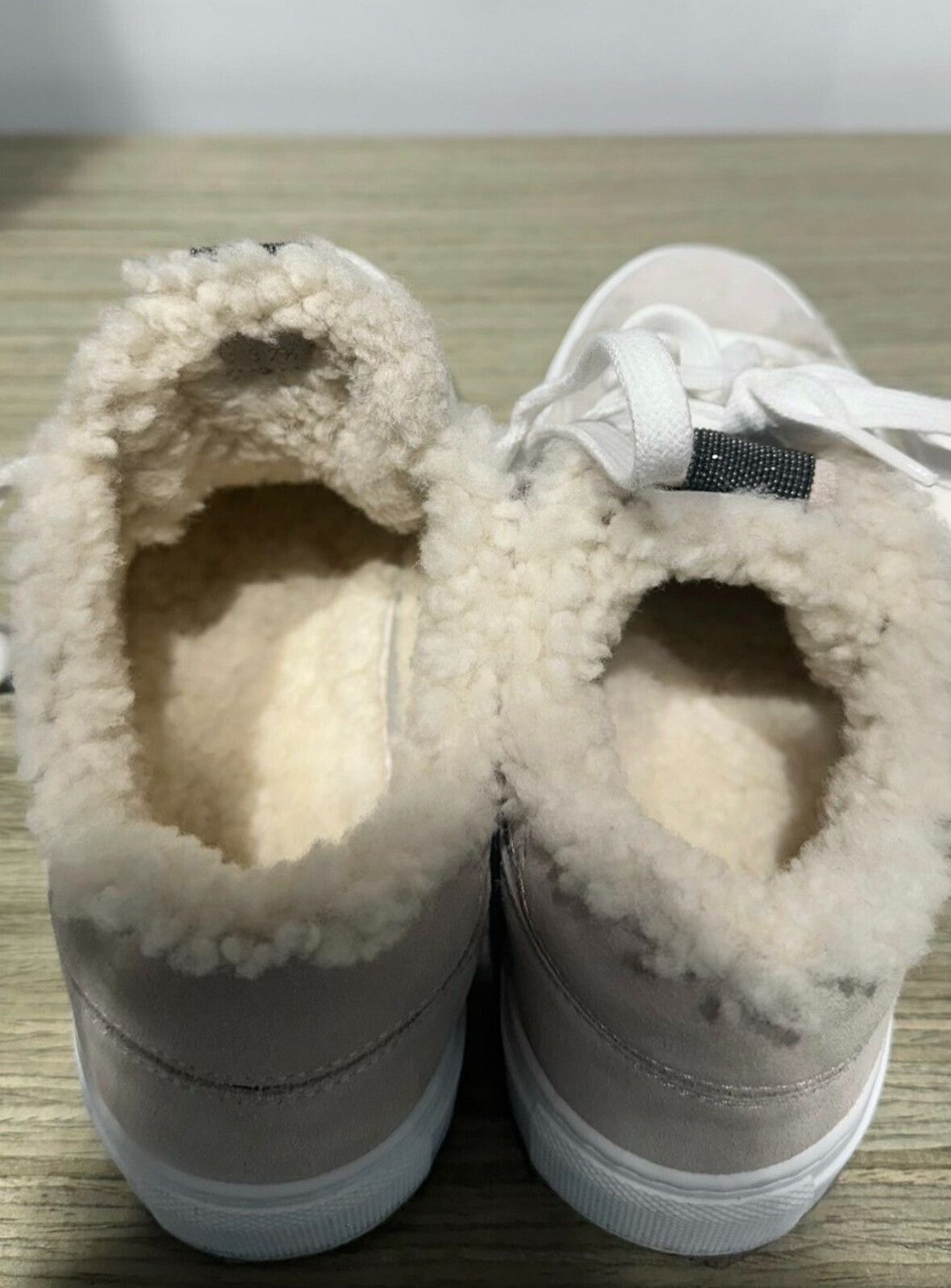Brunello Cucinelli Brunello Cucinelli Women's Fleece Sneakers Size US 5 / IT 35 - 8 Thumbnail