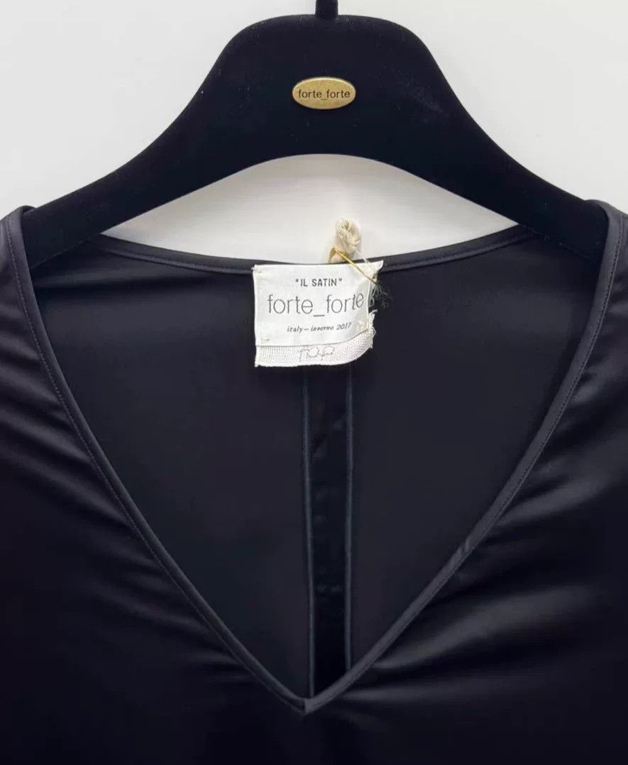 forte_forte Black V-Neck Long Sleeve Shirt for Women Size XS / US 0-2 / IT 36-38 - 4 Thumbnail