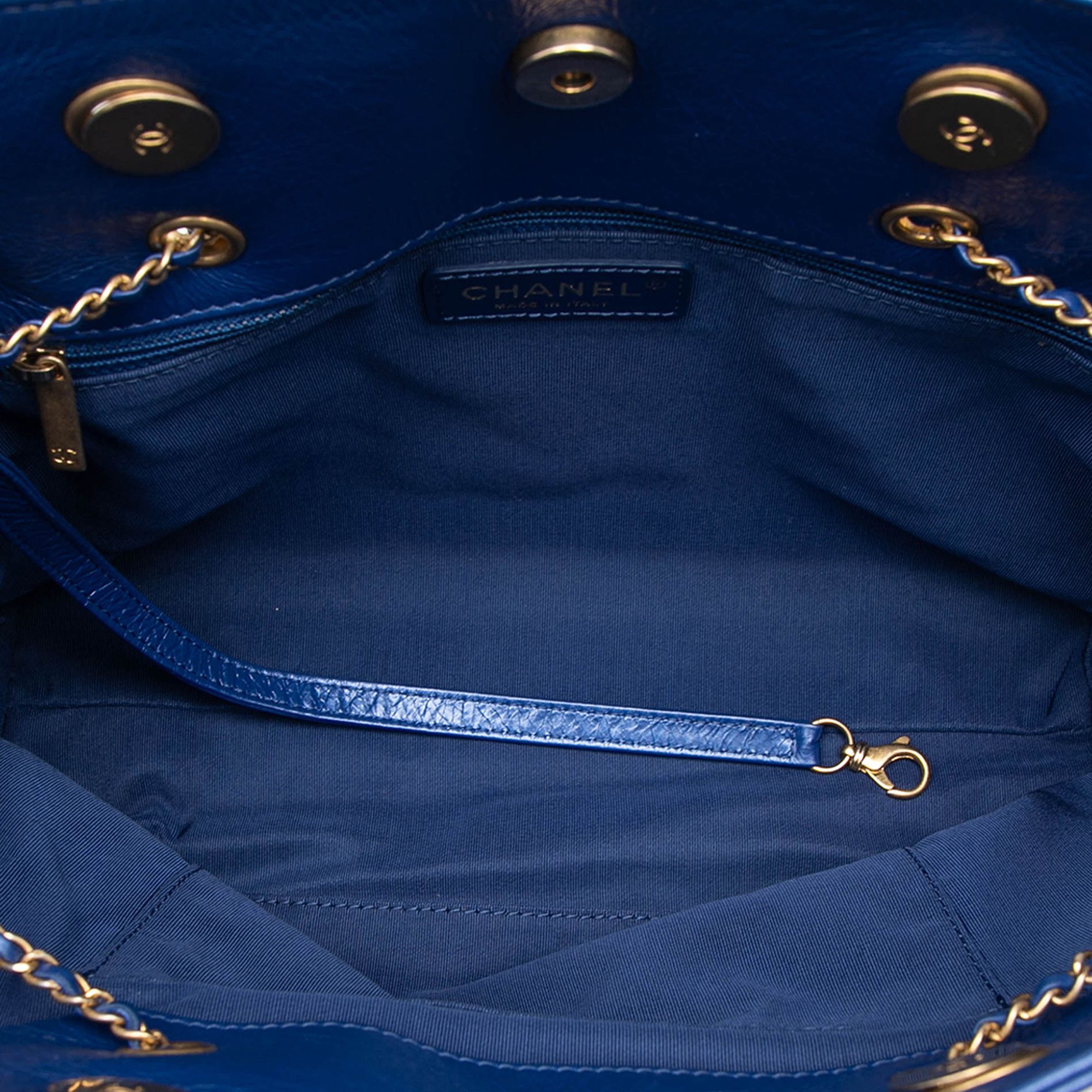 Chanel Chanel CC Calfskin Front Zip Drawstring Chain Tote Size ONE SIZE - 4 Thumbnail