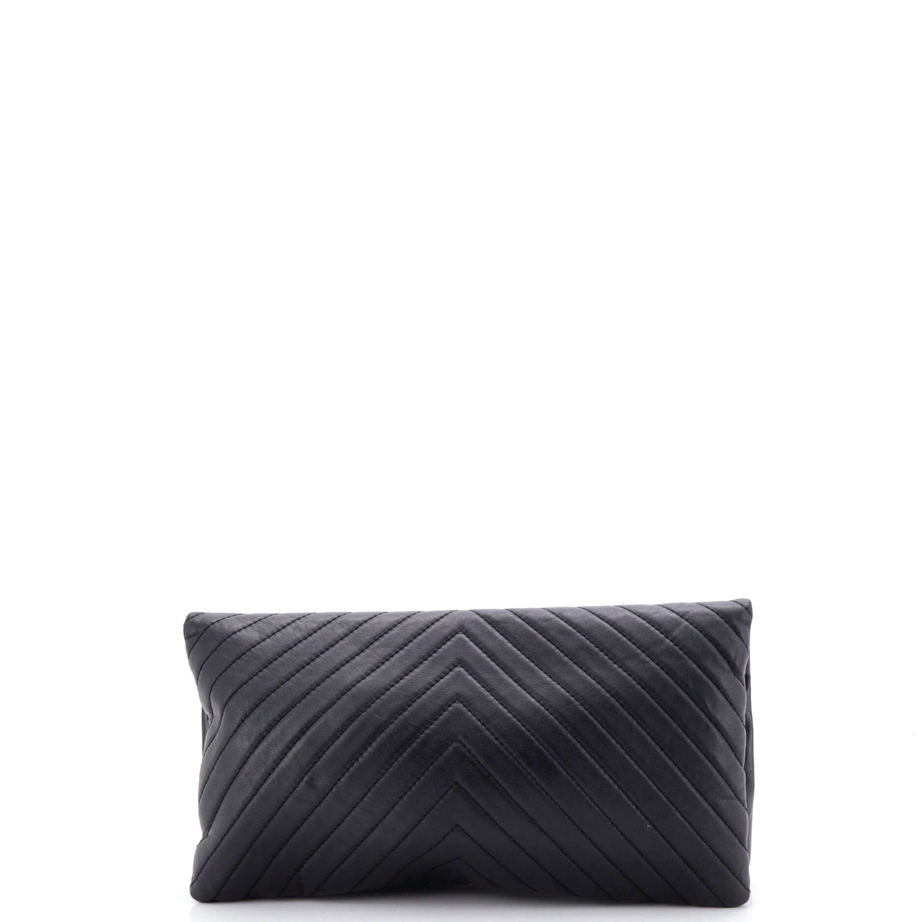 Chanel CC Foldover Clutch Chevron Lambskin Large Size ONE SIZE - 2 Thumbnail